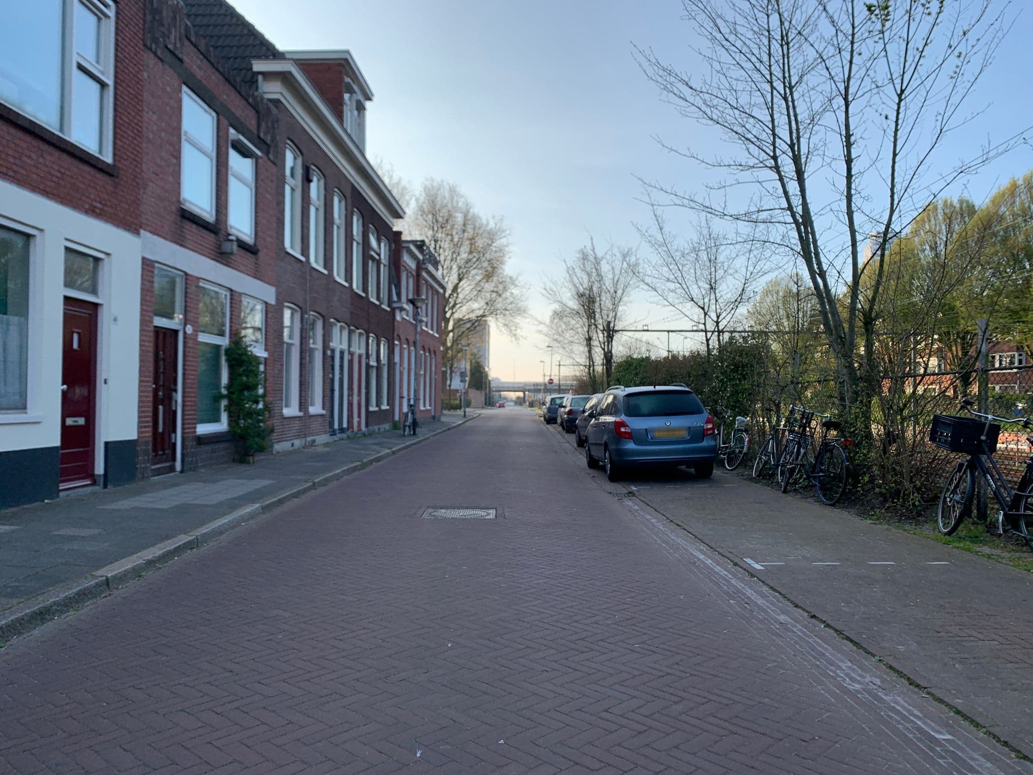 Street view near Pieters Dungeon, Groningen — © pLyMiEwGpWDLryMacQzo (CC BY-SA · Mapillary)