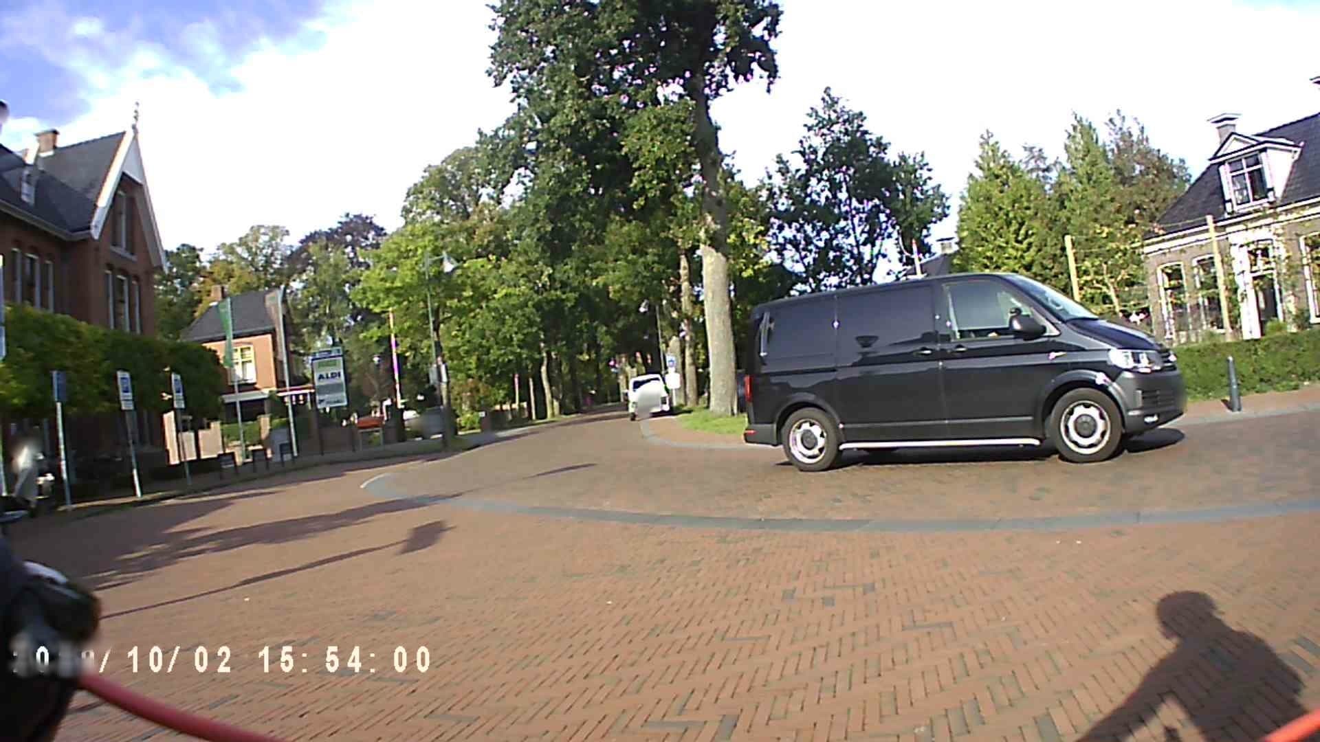 Street view near De Lindehoff, Zuidhorn — © ezinge (CC BY-SA · Mapillary)