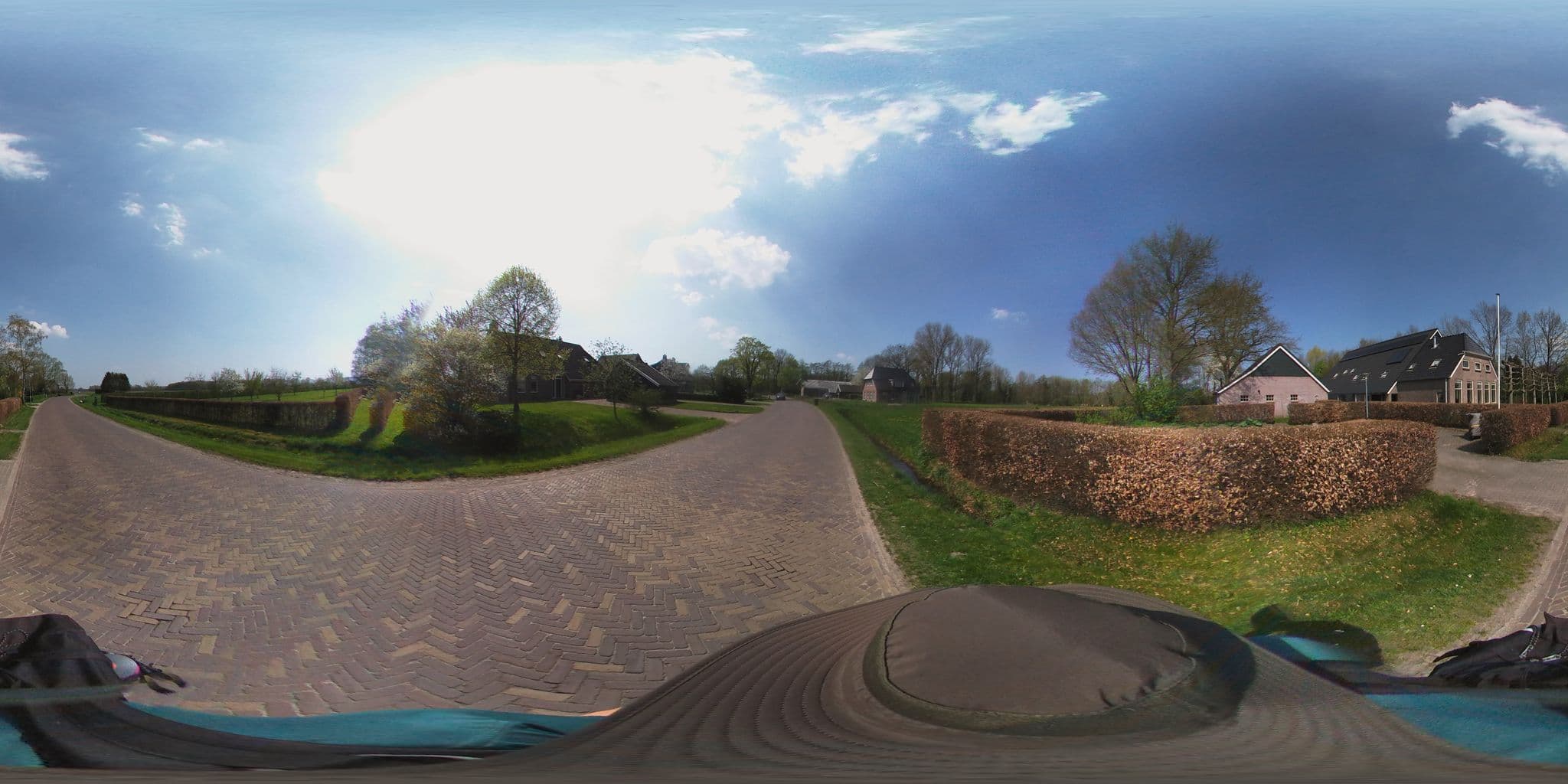 Street view near 't Nienhoes, Assen — © ligfietser (CC BY-SA · Mapillary)