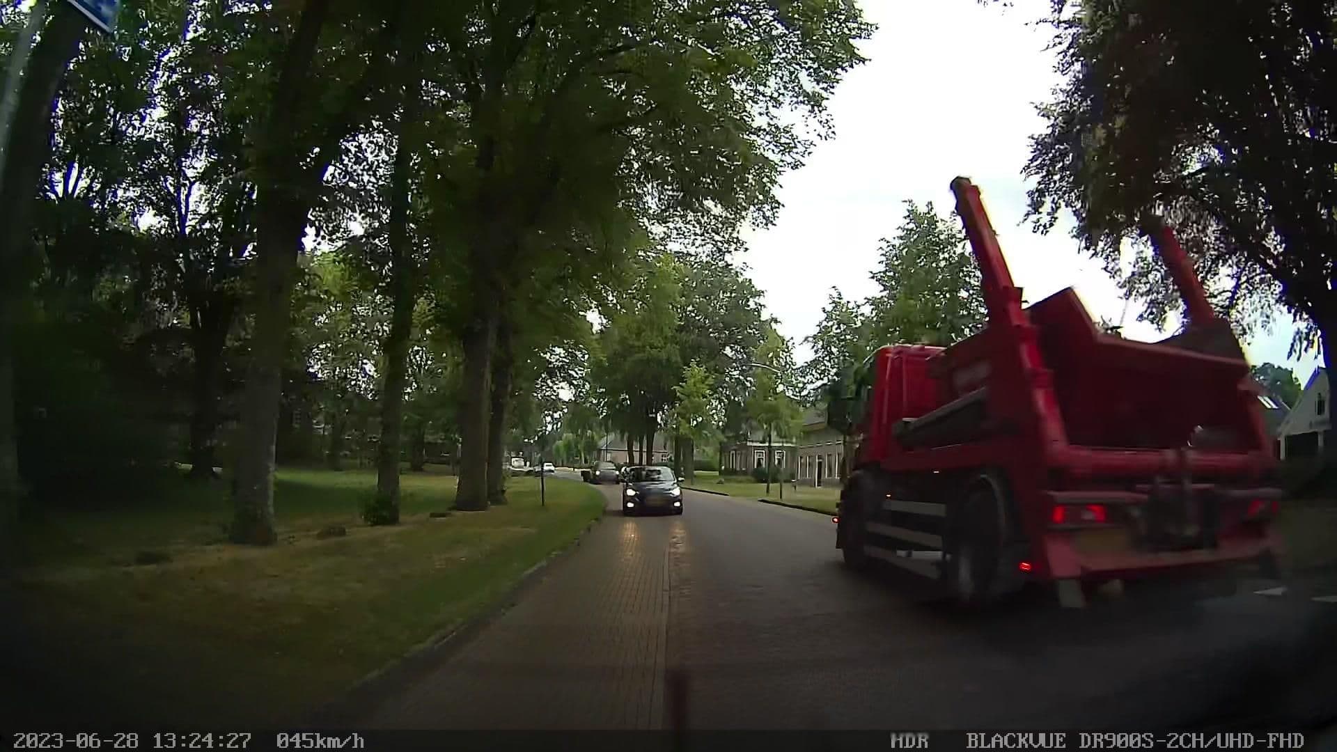 Street view near B&B De Drentsche Schaapskooi, Exloo — © madel (CC BY-SA · Mapillary)