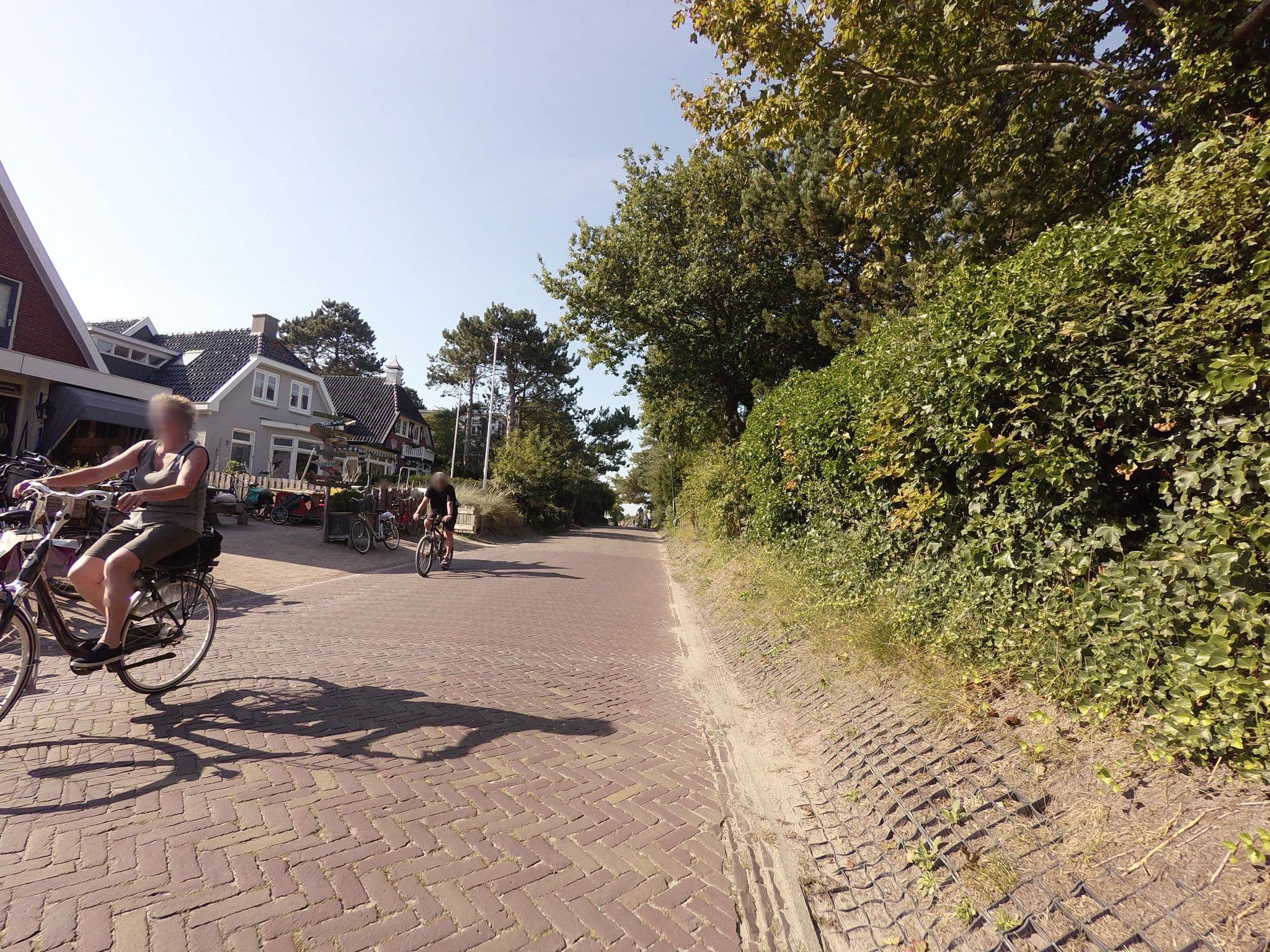 Street view near Vakantiehuisjes Waddenrust, Ternaard — © ankeric (CC BY-SA · Mapillary)