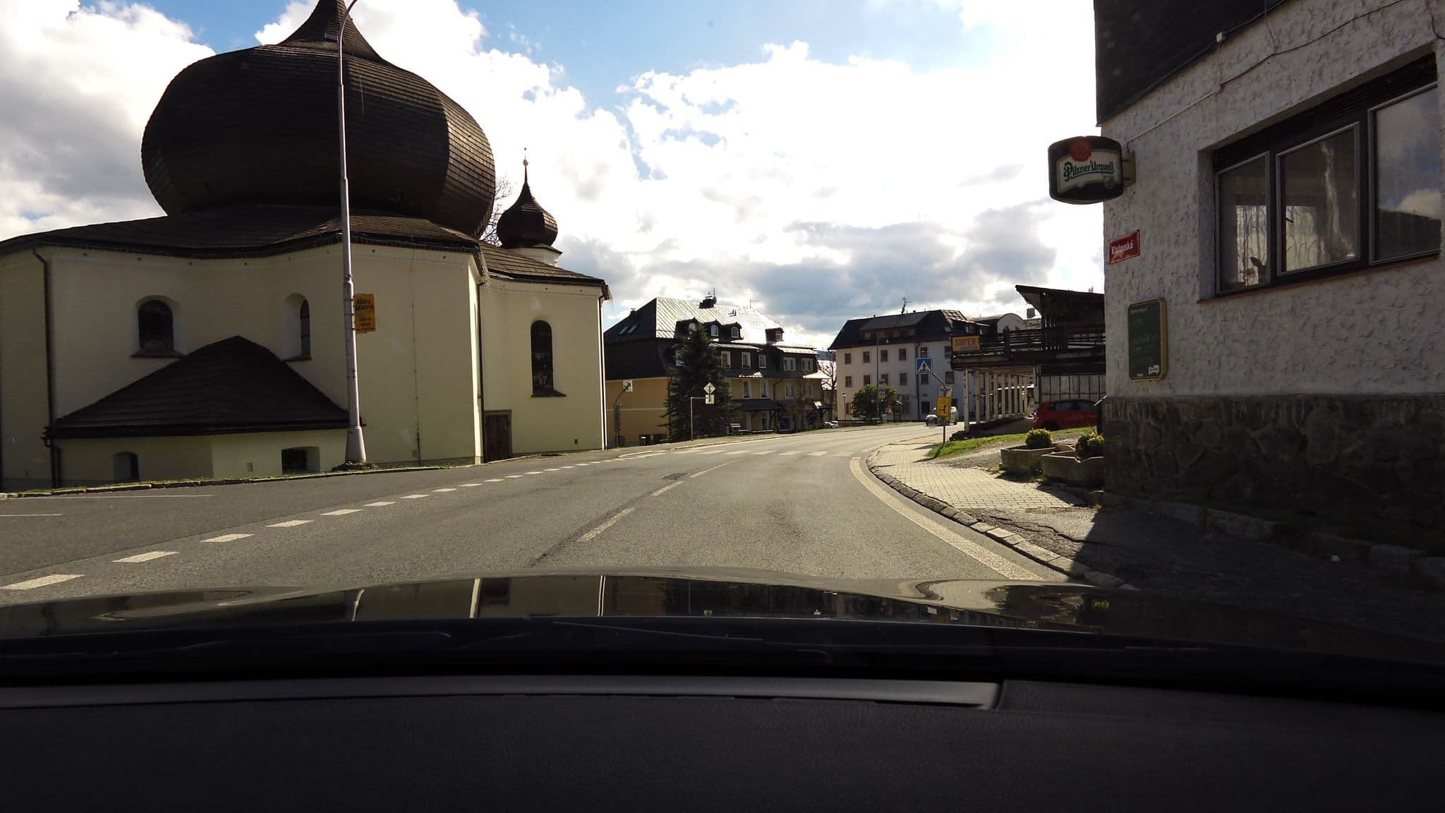 Street view near Hotel Slávie, Železná Ruda — © czmrtn (CC BY-SA · Mapillary)
