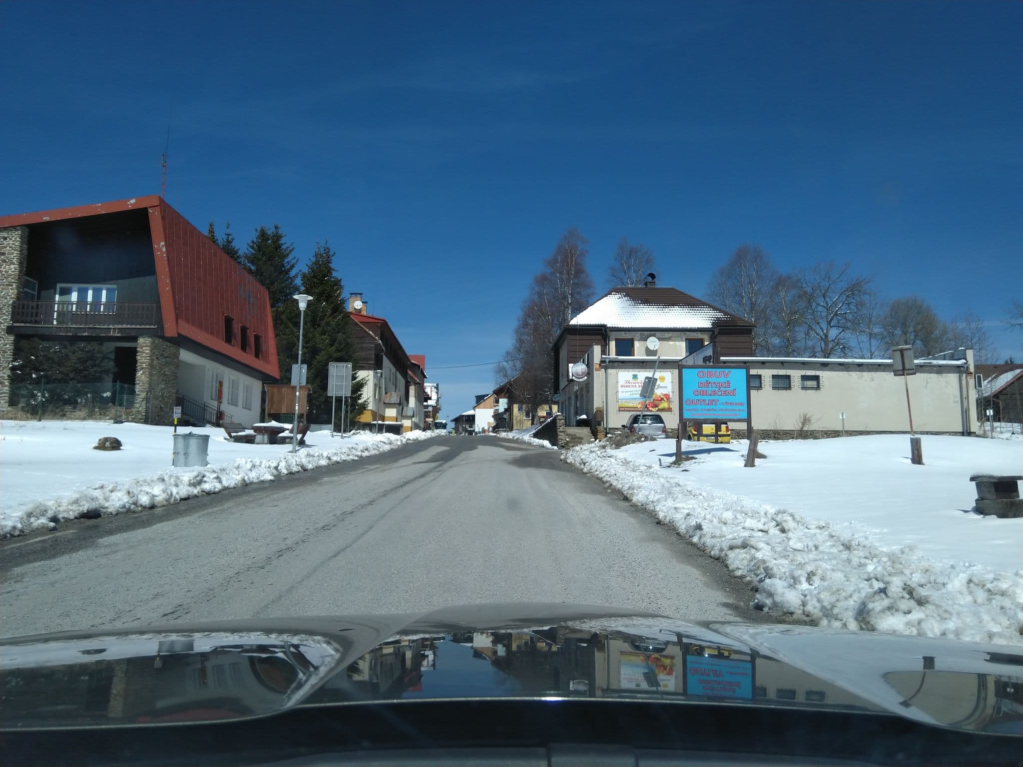 Street view near Apartmá Kvilda s půjčovnou lyžínowboardů, Stachy — © vwv (CC BY-SA · Mapillary)