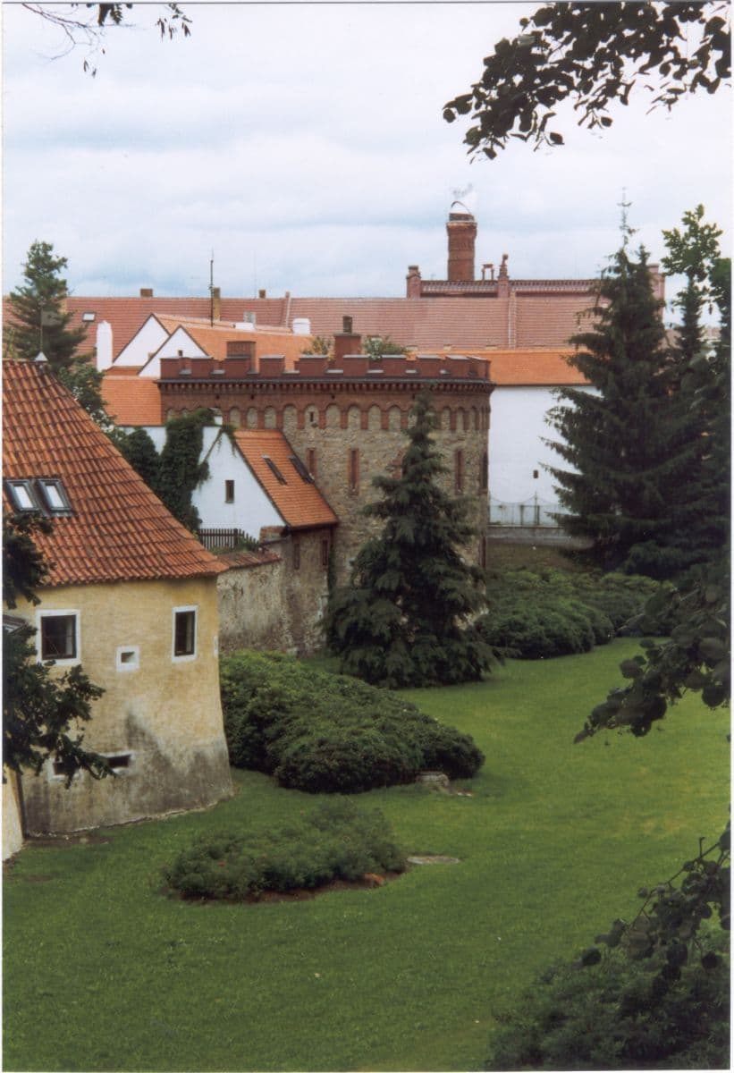 Street view near Stará Katovna, Třeboň — © txllxt (CC BY-SA · Mapillary)