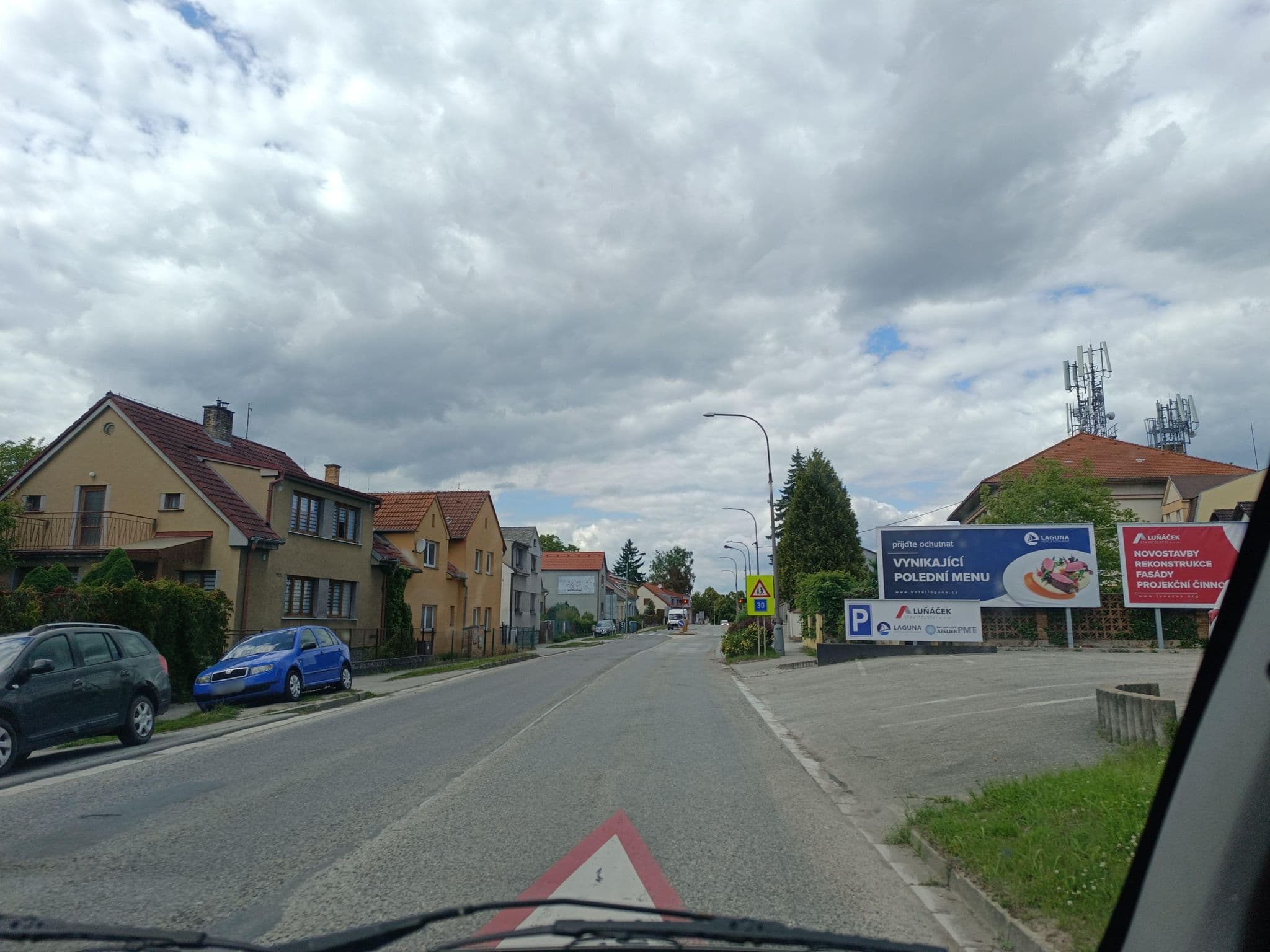 Street view near Hotel Laguna, Srubec — © Duro (CC BY-SA · Mapillary)