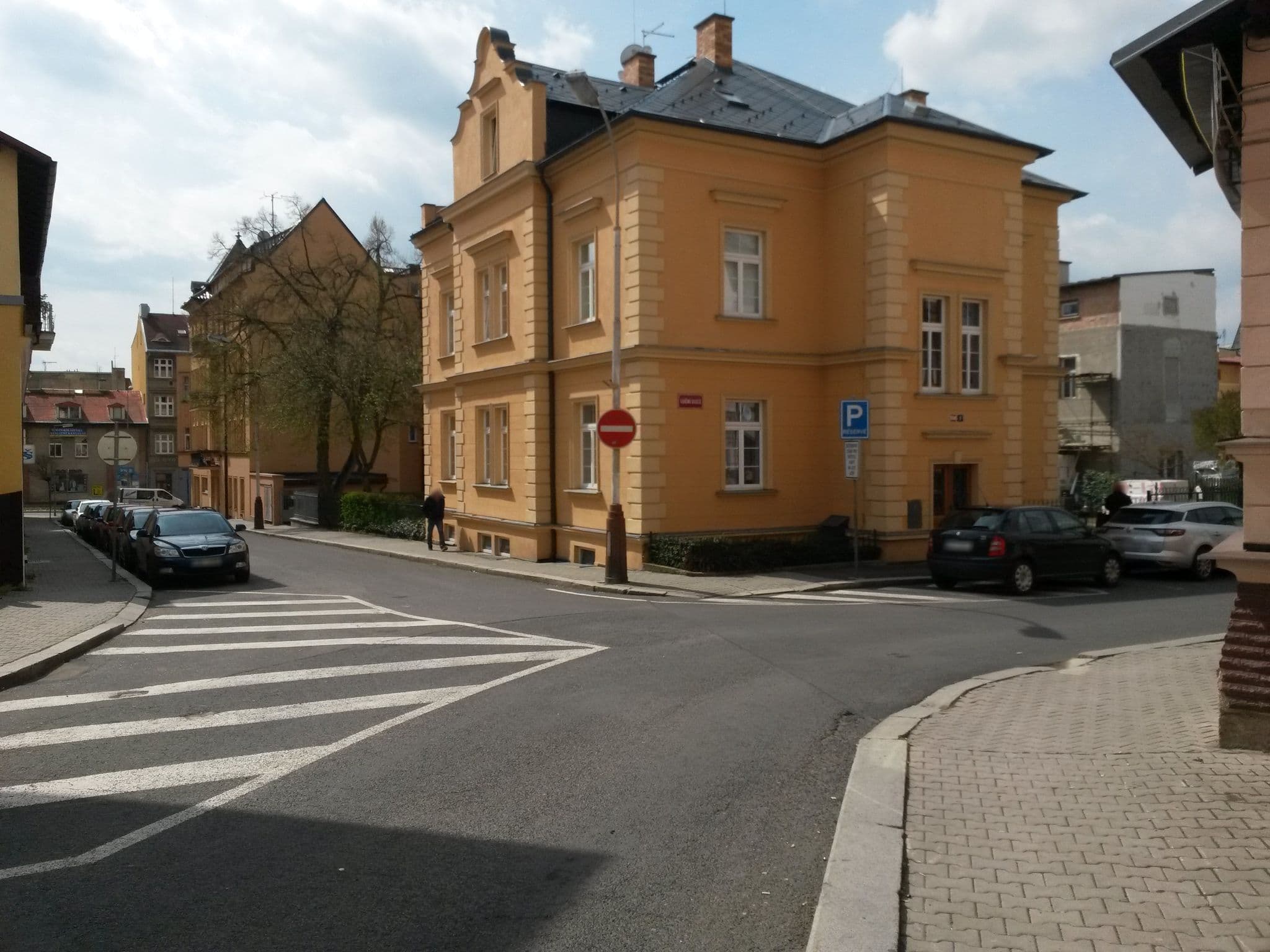 Street view near Penzion Libertas Marianske Lazne, Mariánské Lázně — © rausk (CC BY-SA · Mapillary)