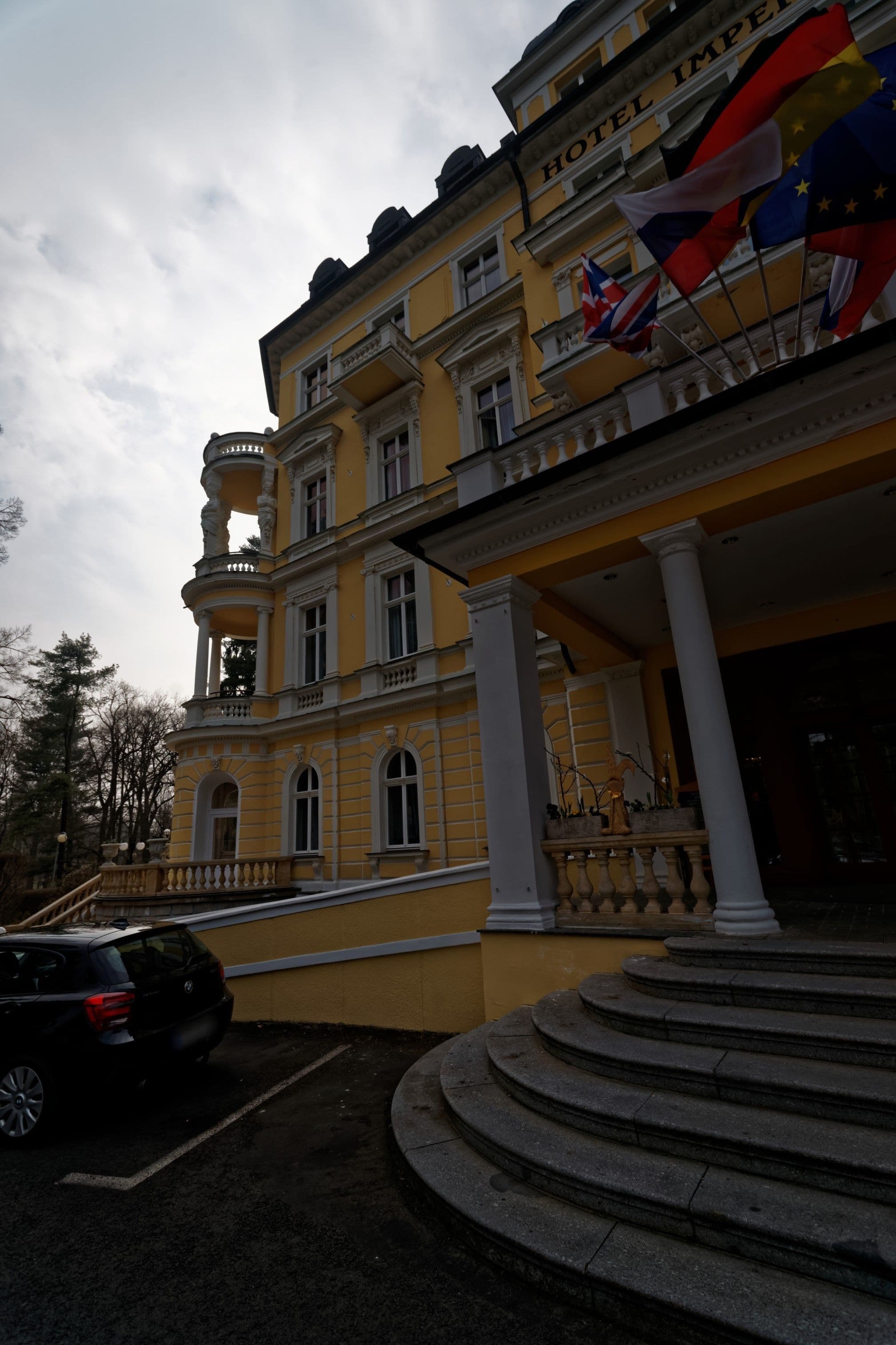 Street view near Hotel Imperial, Františkovy Lázně — © txllxt (CC BY-SA · Mapillary)