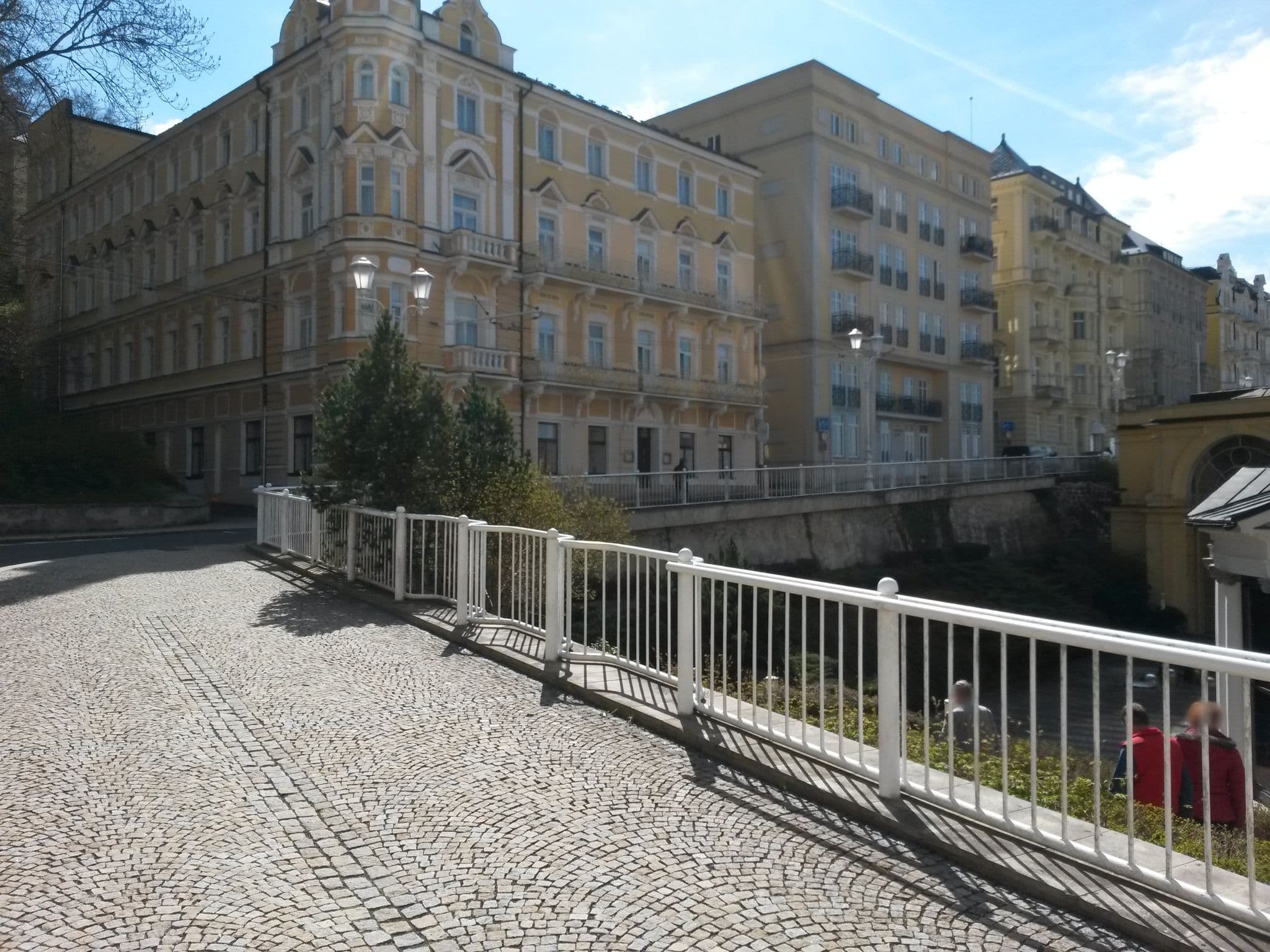 Street view near Léčebné lázně, Mariánské Lázně — © rausk (CC BY-SA · Mapillary)