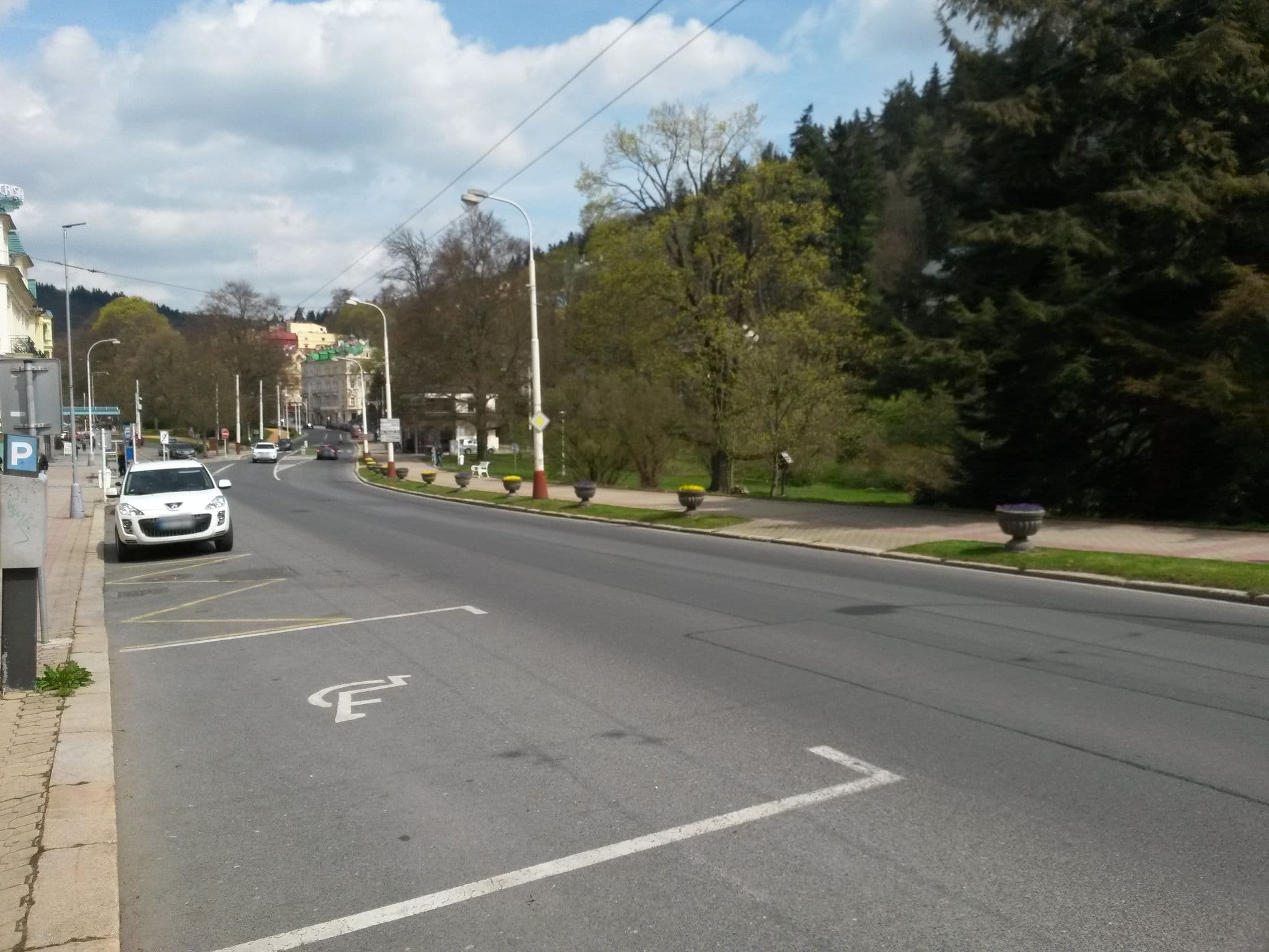 Street view near Hotel Palace, Mariánské Lázně — © rausk (CC BY-SA · Mapillary)