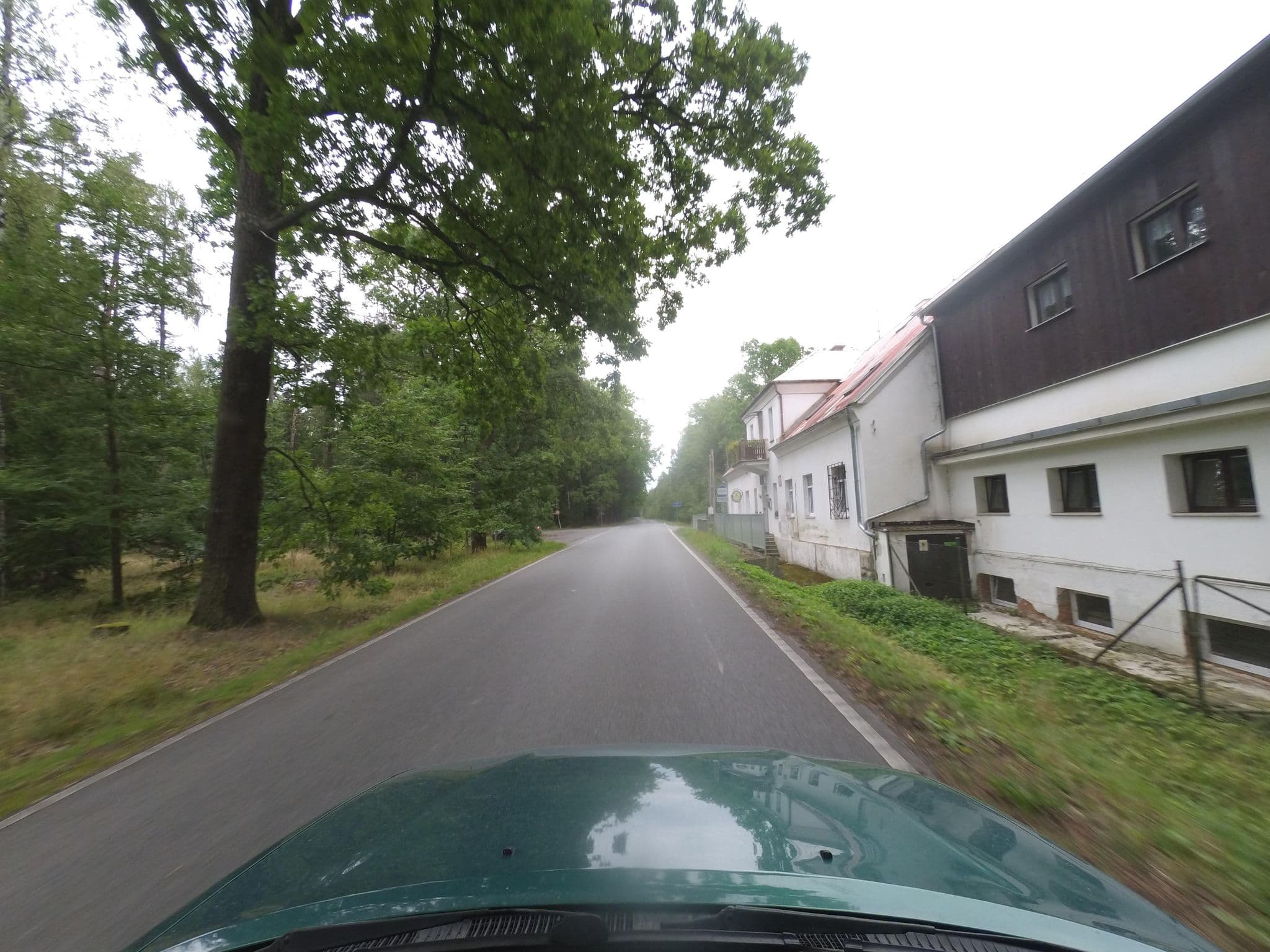Street view near Penzion a chatova osada Zeleny Haj, Staňkov — © wegavision (CC BY-SA · Mapillary)