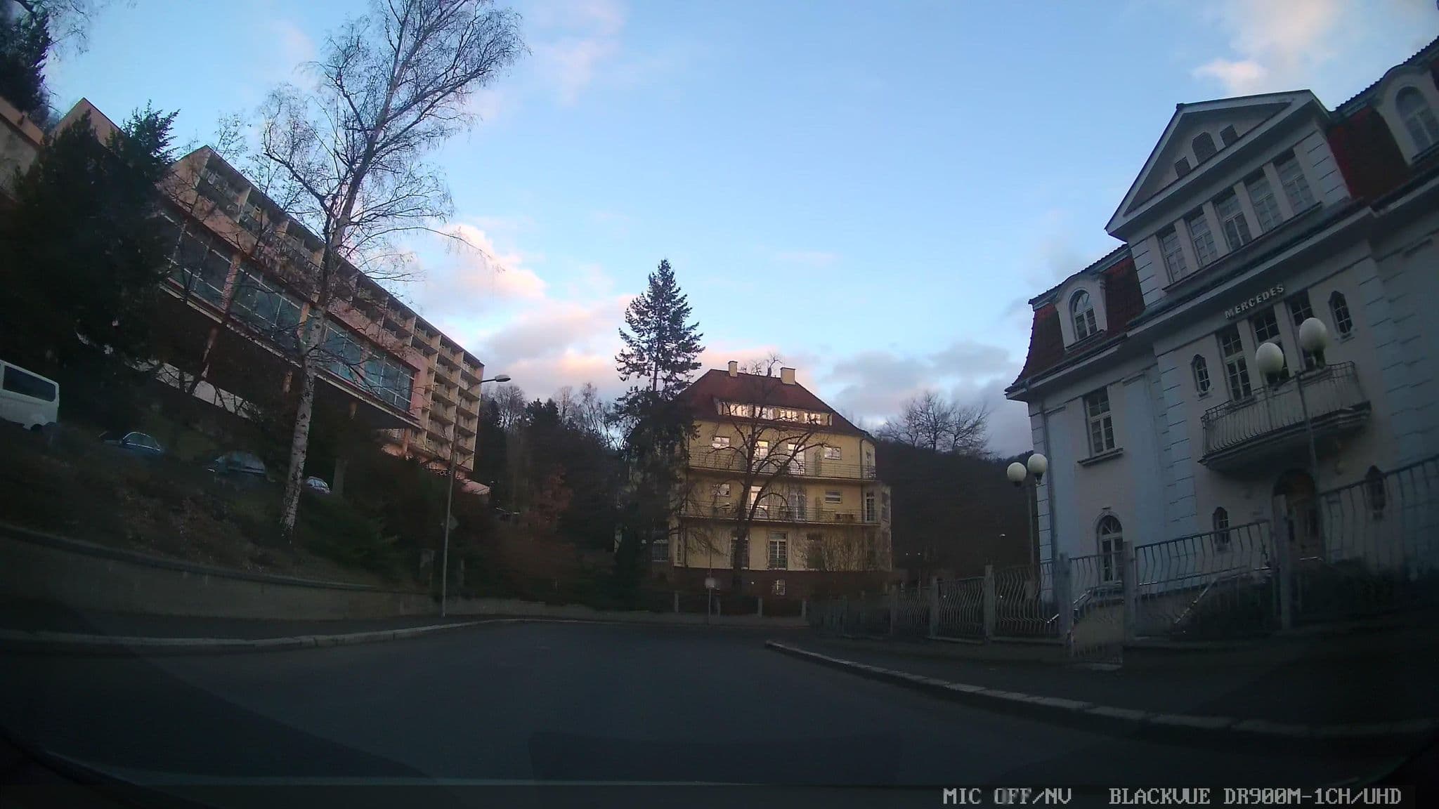 Street view near Villa  Mercedes, Karlovy Vary — © chuck (CC BY-SA · Mapillary)