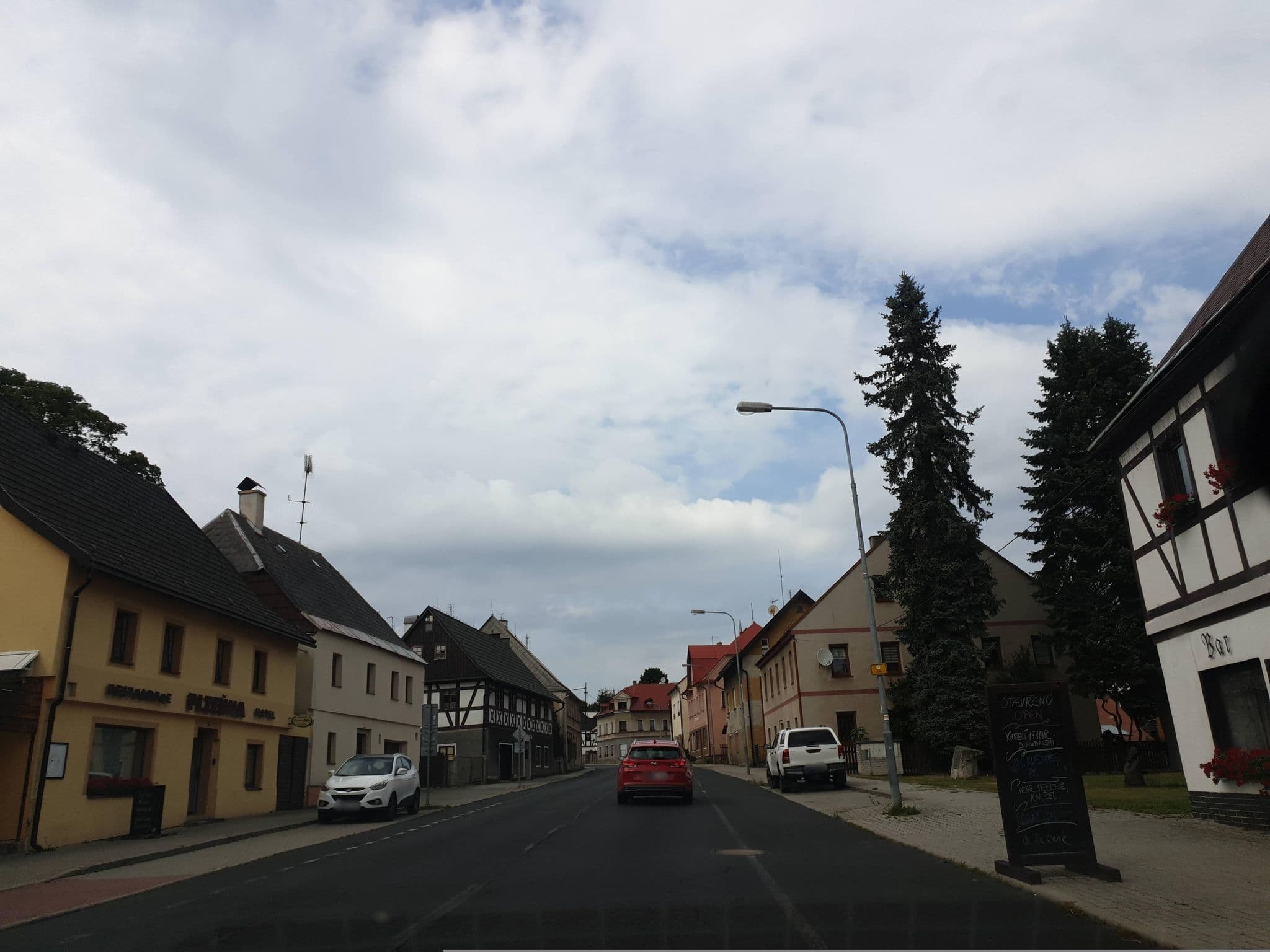 Street view near Horska chata Plzenka, Abertamy — © canislupus (CC BY-SA · Mapillary)