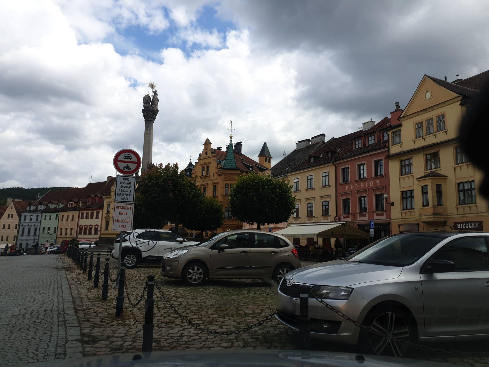 Street view near Penzion Hála, Loket — © canislupus (CC BY-SA · Mapillary)