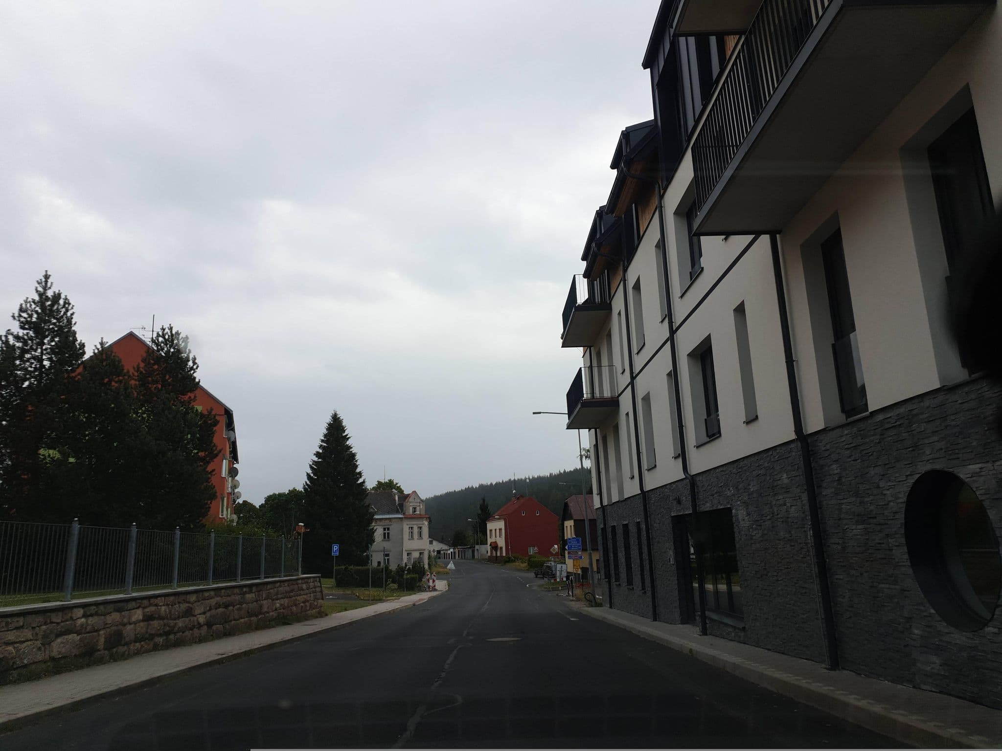 Street view near U Zlatého Jelena, Abertamy — © canislupus (CC BY-SA · Mapillary)