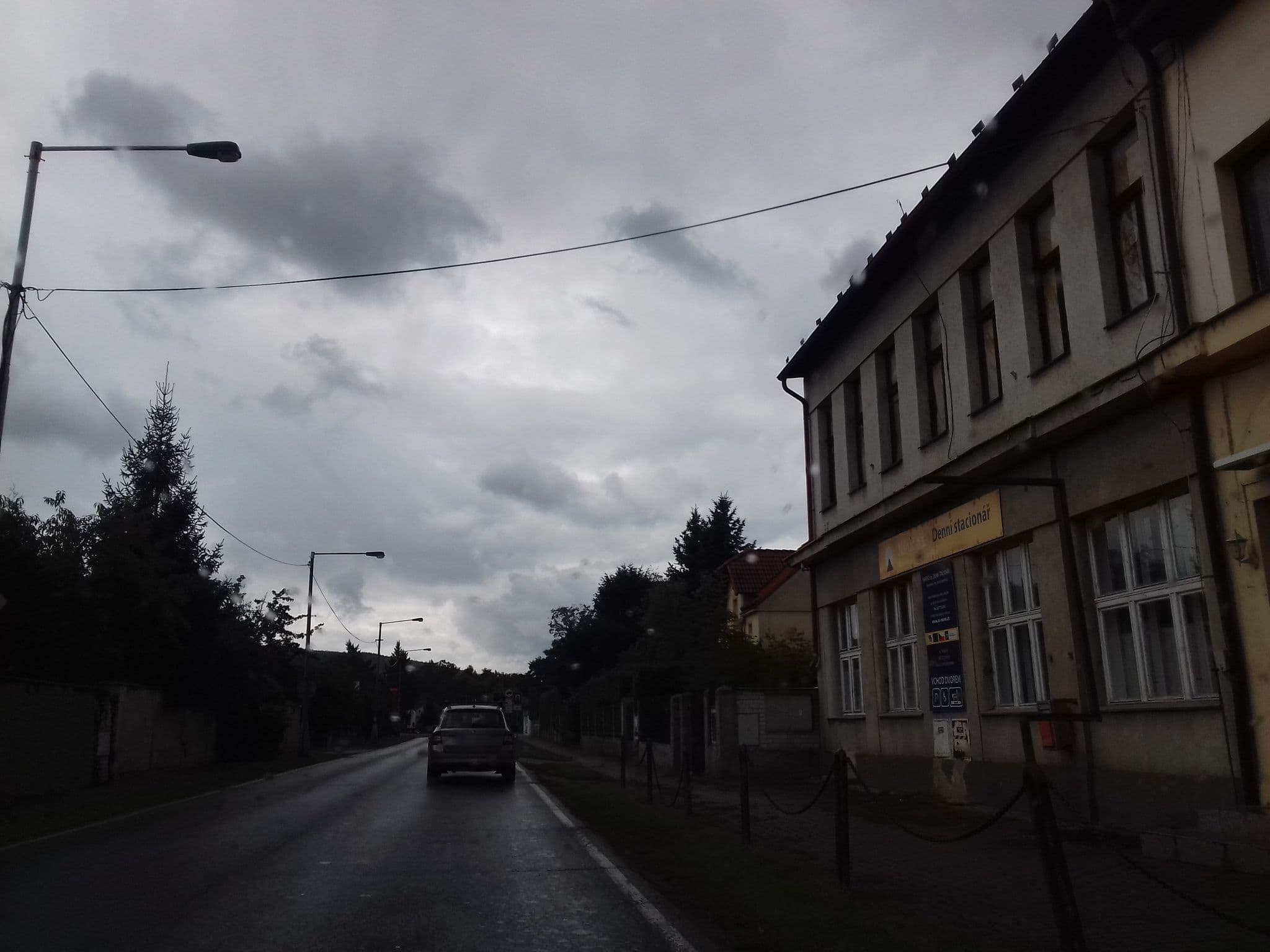 Street view near Motorest Dobřichovice, Dobřichovice — © hodkowicz (CC BY-SA · Mapillary)