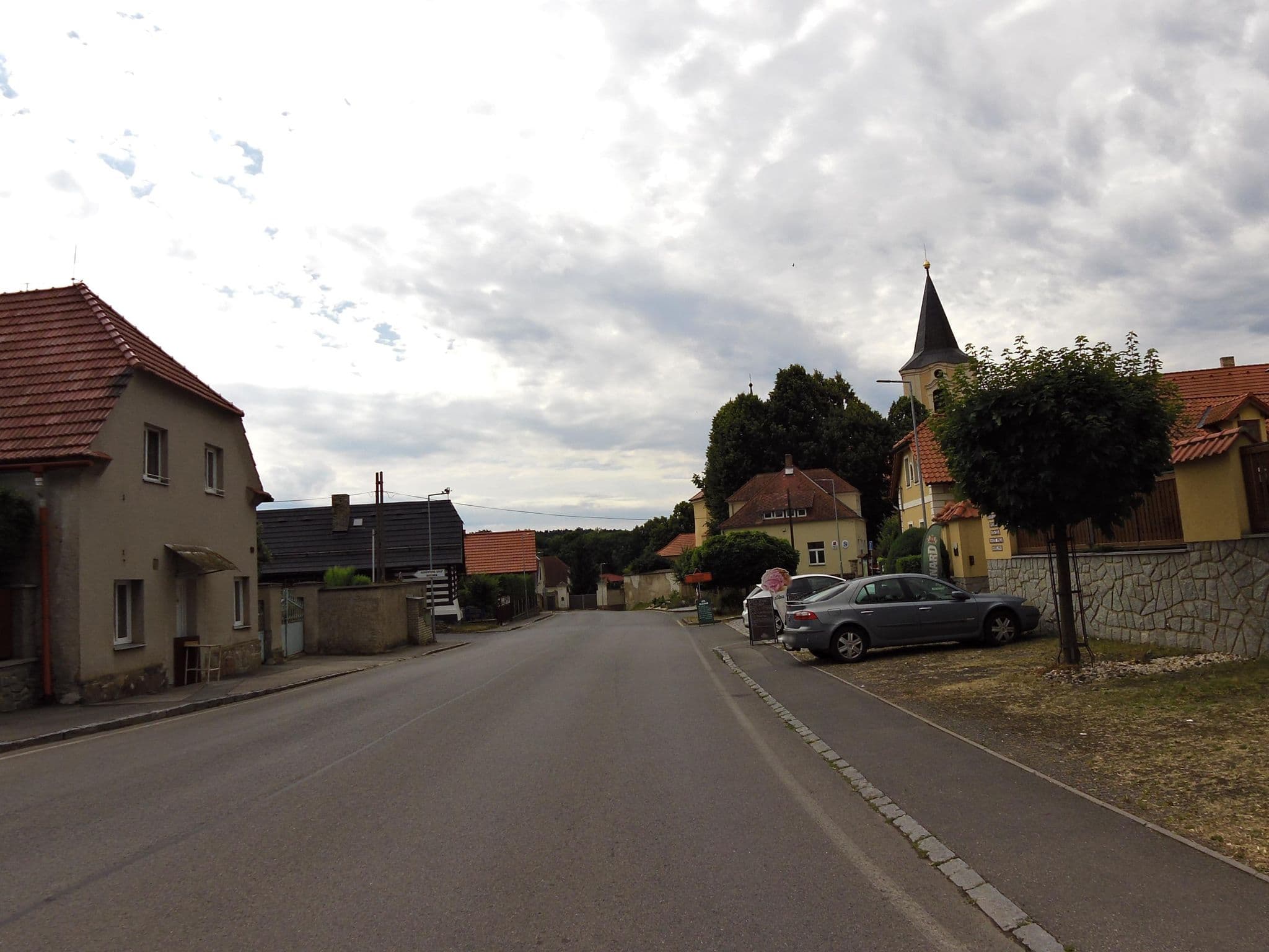 Street view near Restaurace Statek Svaté Pole, Dobříš — © fell3 (CC BY-SA · Mapillary)