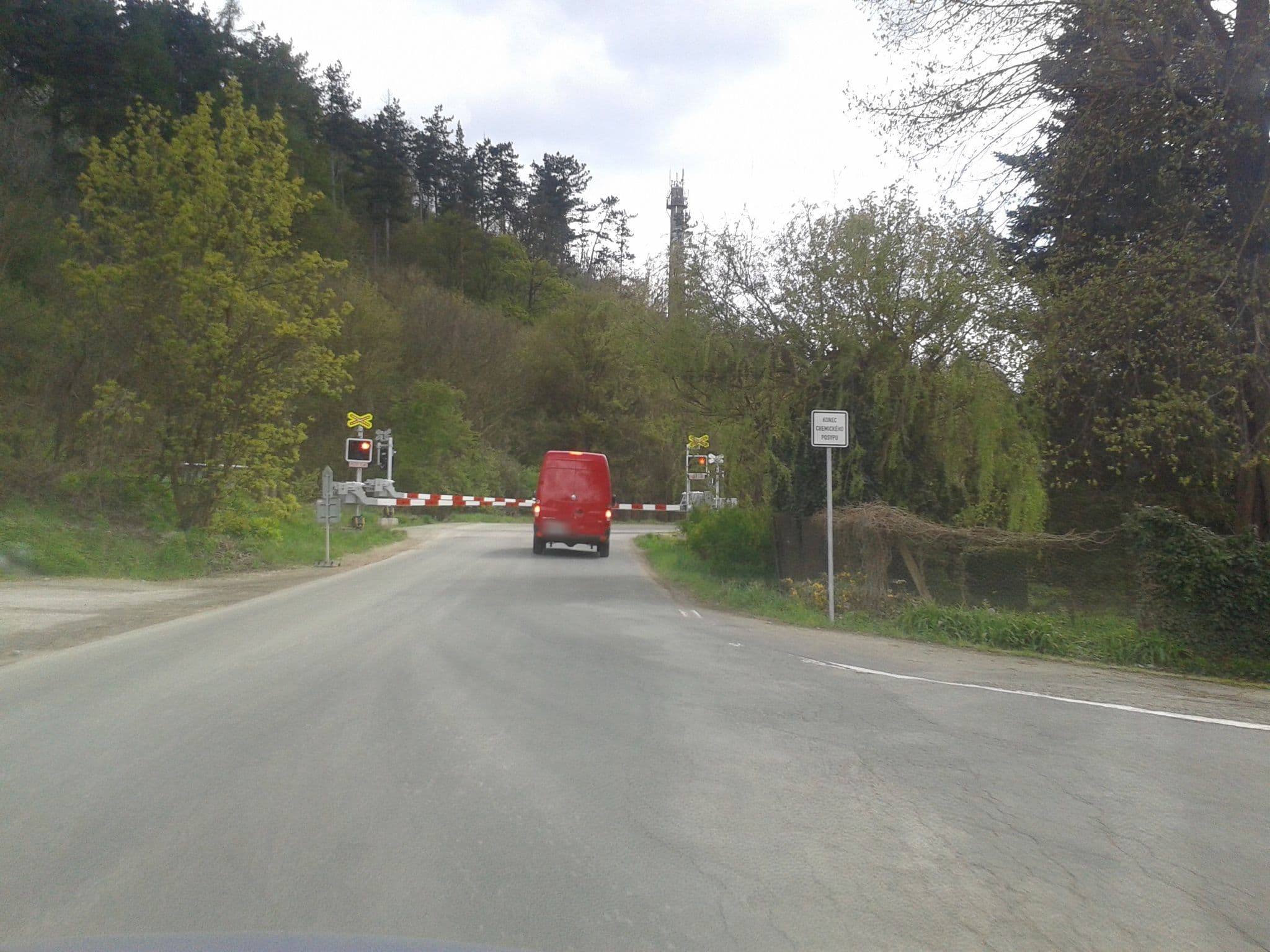 Street view near Hotel Mlyn Karlstejn, Loděnice — © pbokr (CC BY-SA · Mapillary)