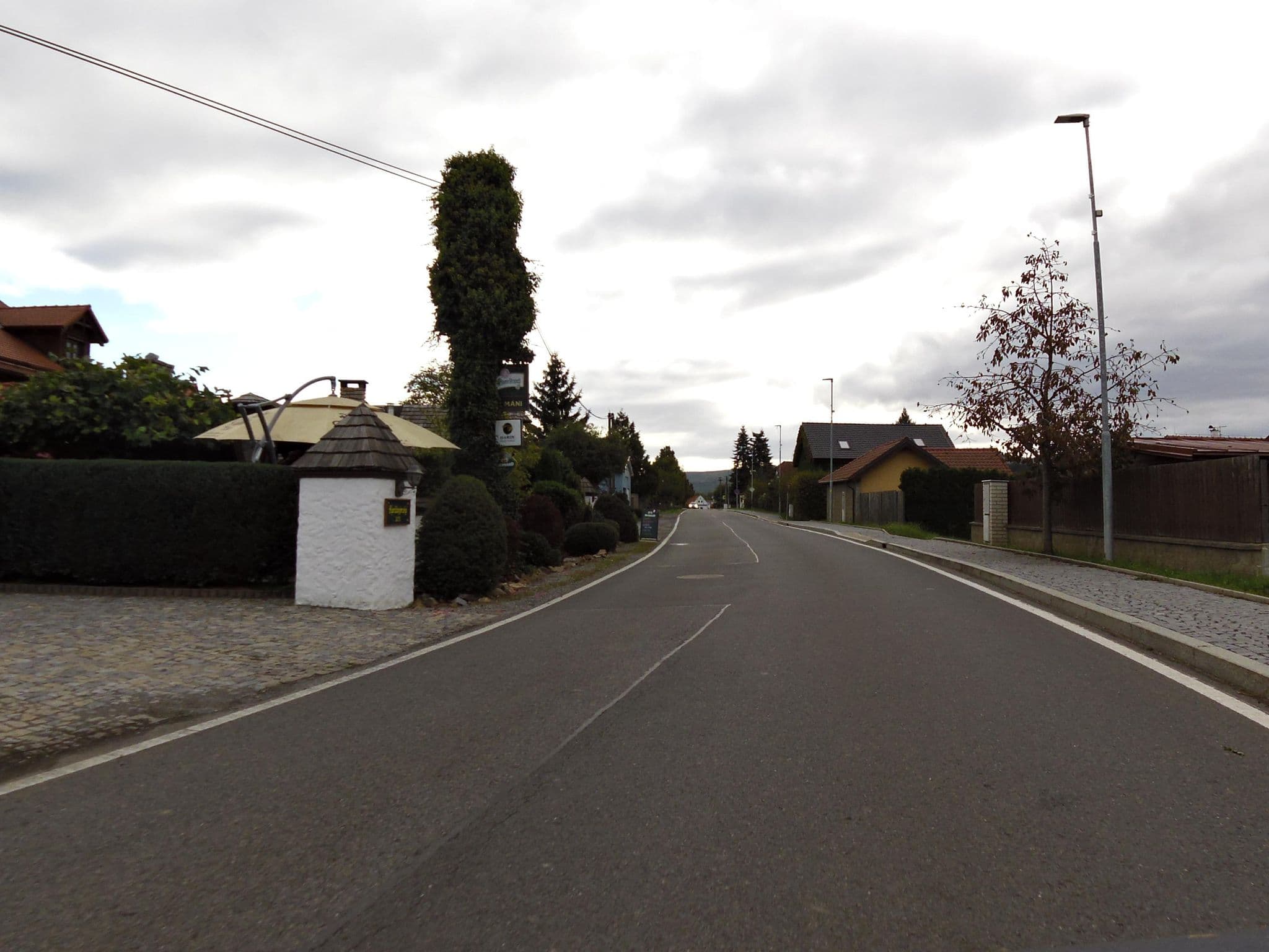 Street view near Restaurant & Pension U Mani, Řevnice — © fell3 (CC BY-SA · Mapillary)