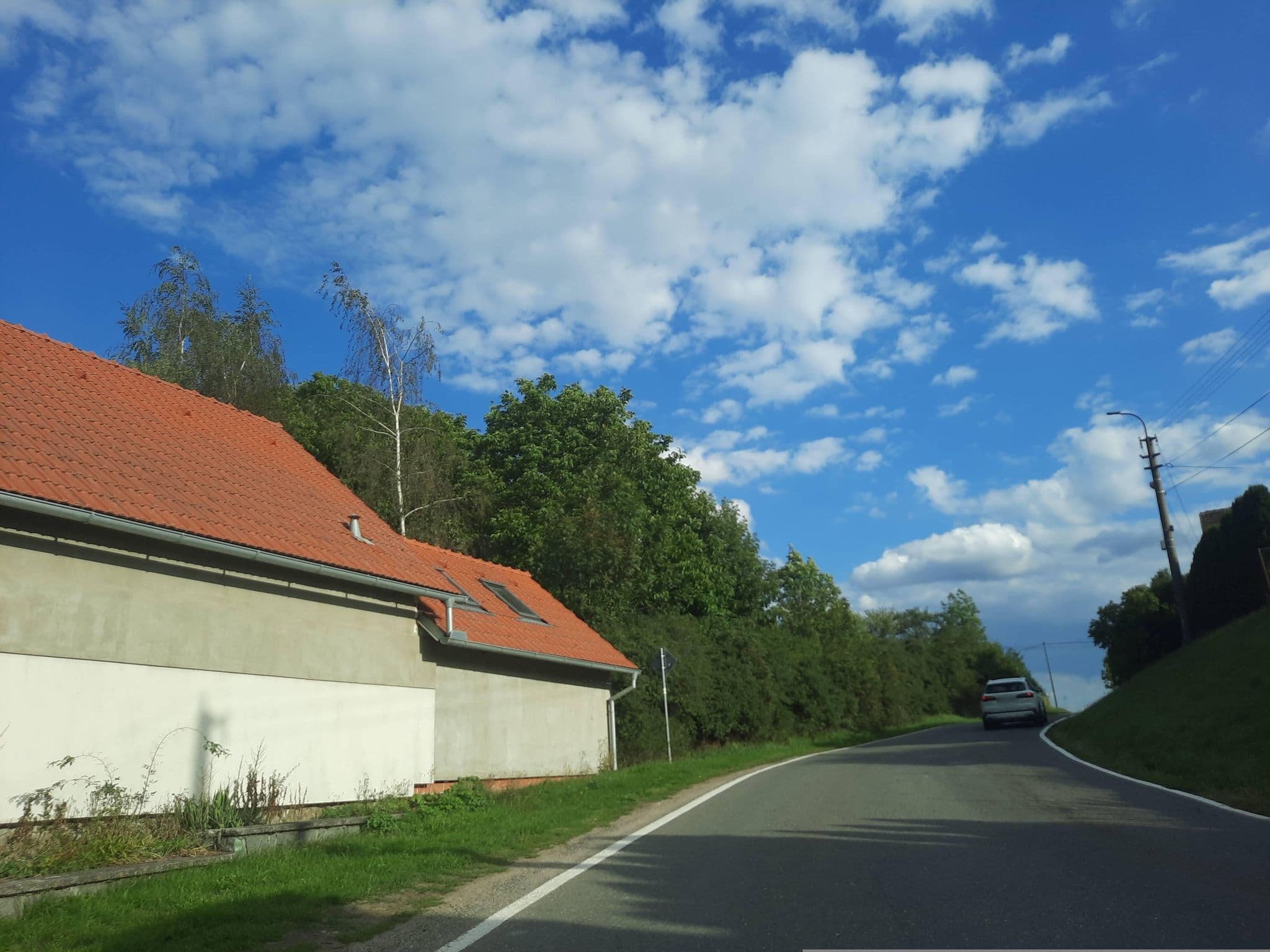 Street view near Walnut Tree Farm B&B, Milevsko — © ondrejlopatka (CC BY-SA · Mapillary)