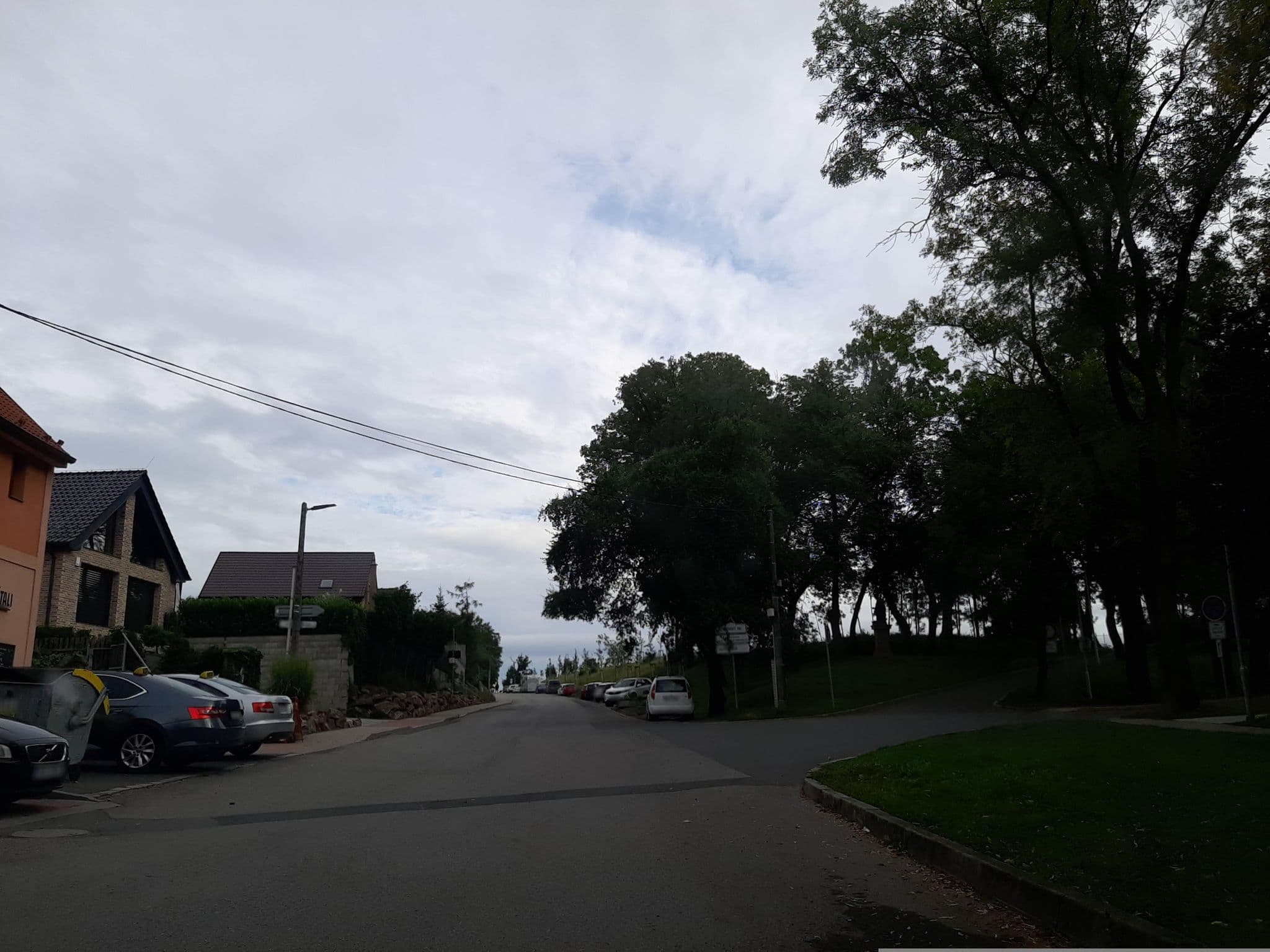 Street view near V Maštali, Tuchoměřice — © CBradioCZ (CC BY-SA · Mapillary)