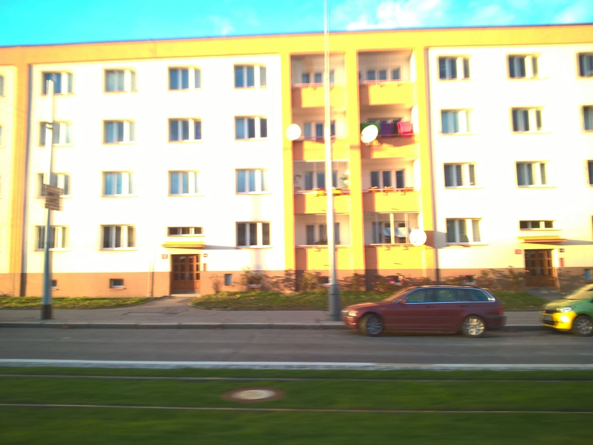 Street view near Ubytovna Praha 6 Petřiny, Veleslavín — © pbb (CC BY-SA · Mapillary)
