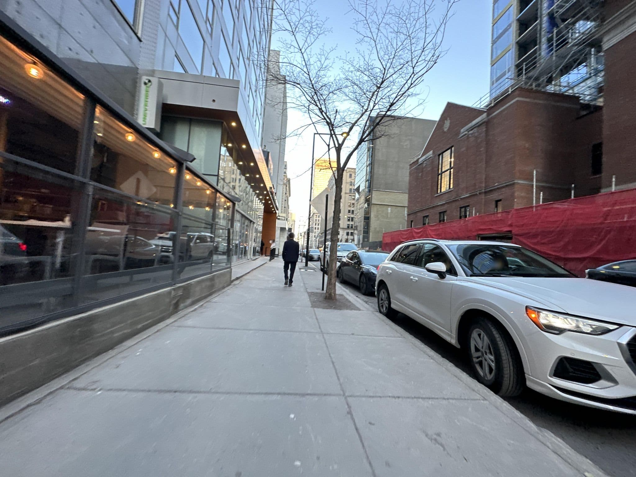 Street view near Residence Inn Montreal Downtown, Ville-Marie — © quickness805 (CC BY-SA · Mapillary)