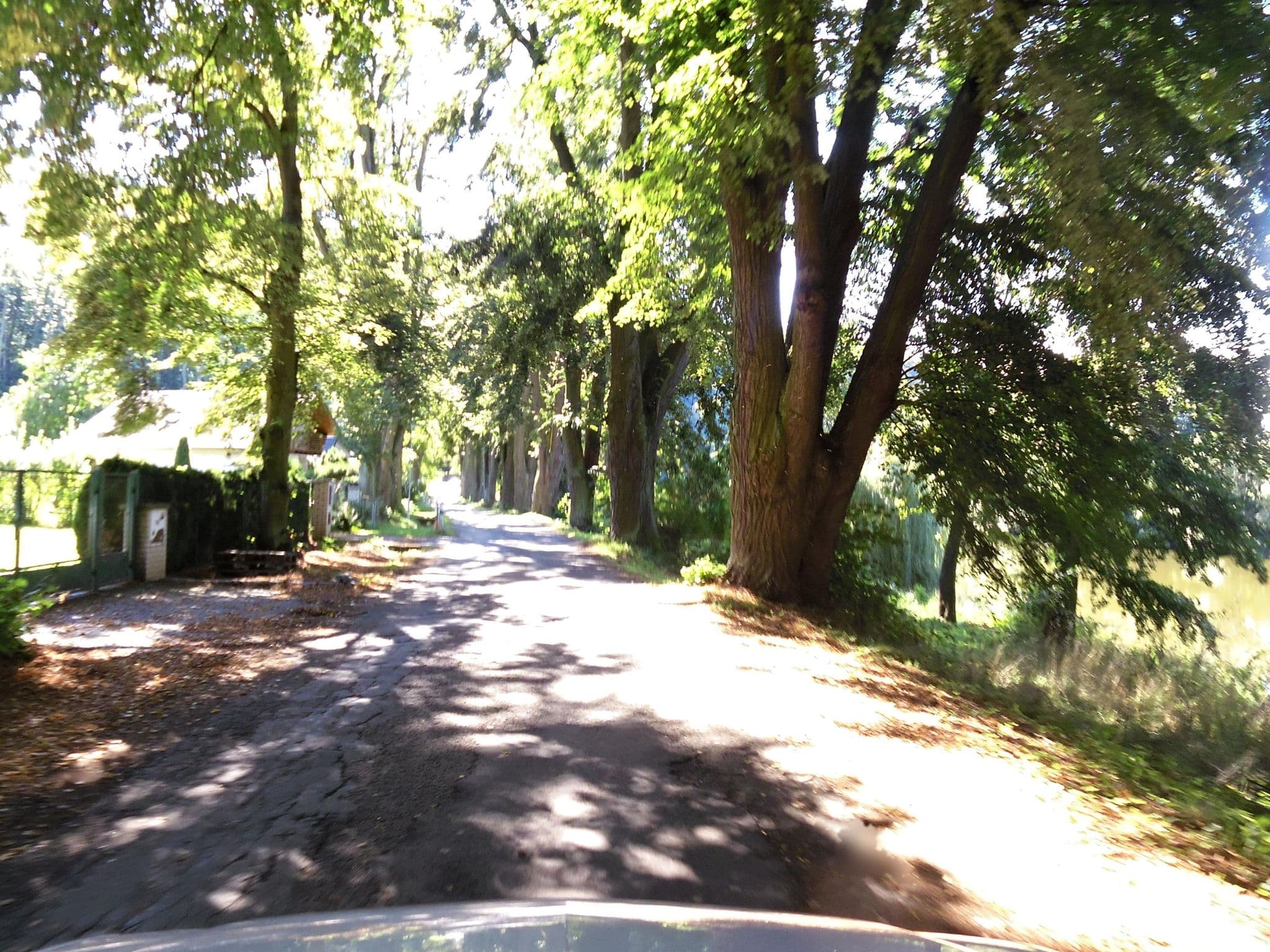Street view near Holiday Home Zlenice, Čerčany — © fell3 (CC BY-SA · Mapillary)