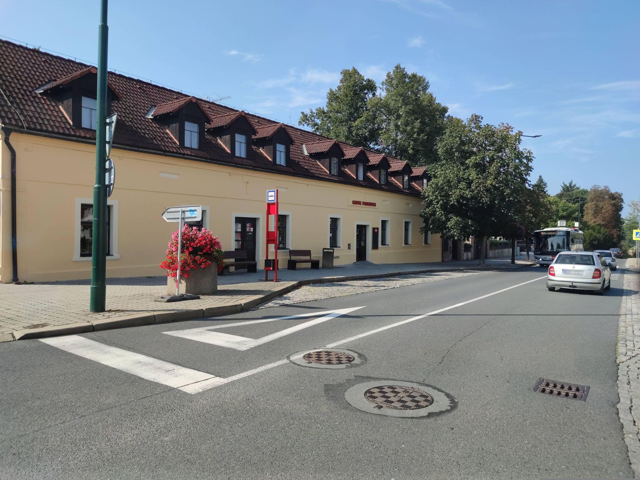 Street view near Penzion Coloseum, Průhonice — © martinpoljak (CC BY-SA · Mapillary)