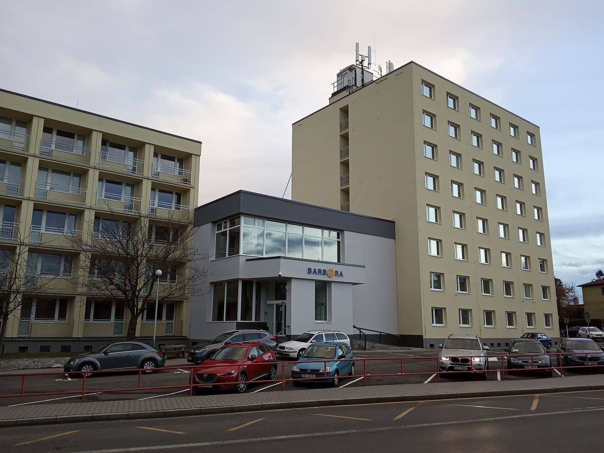Hotel Barbora (via Wikimedia Commons, CC BY-SA 3.0)