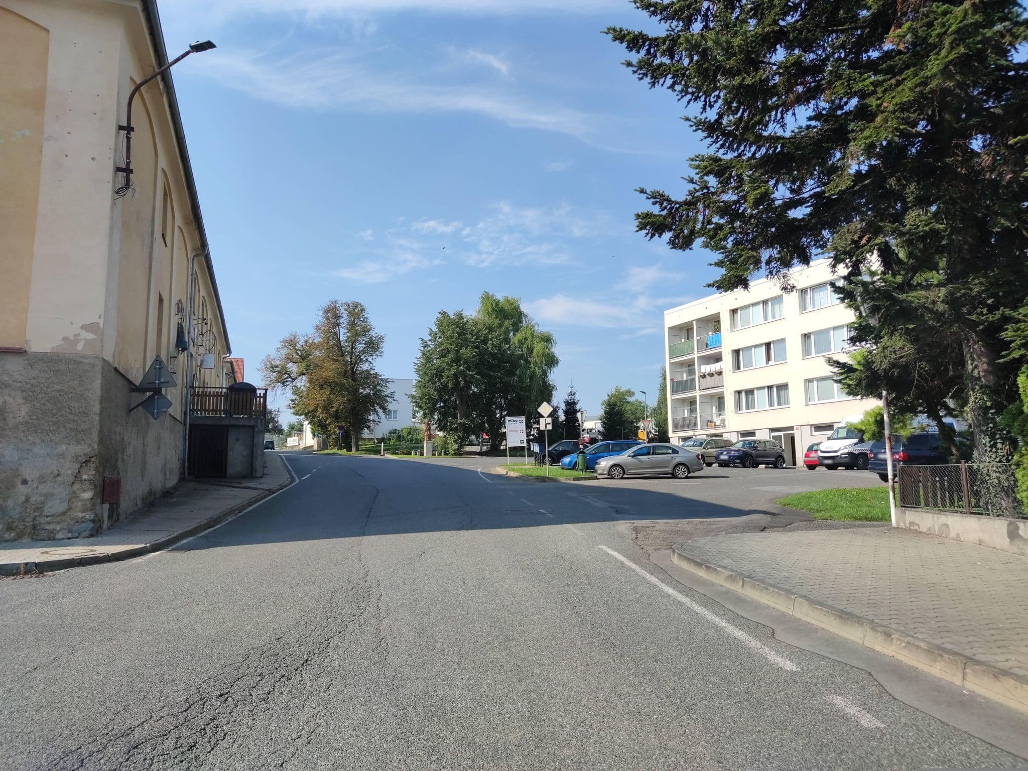 Street view near Zvon, Herink — © martinpoljak (CC BY-SA · Mapillary)