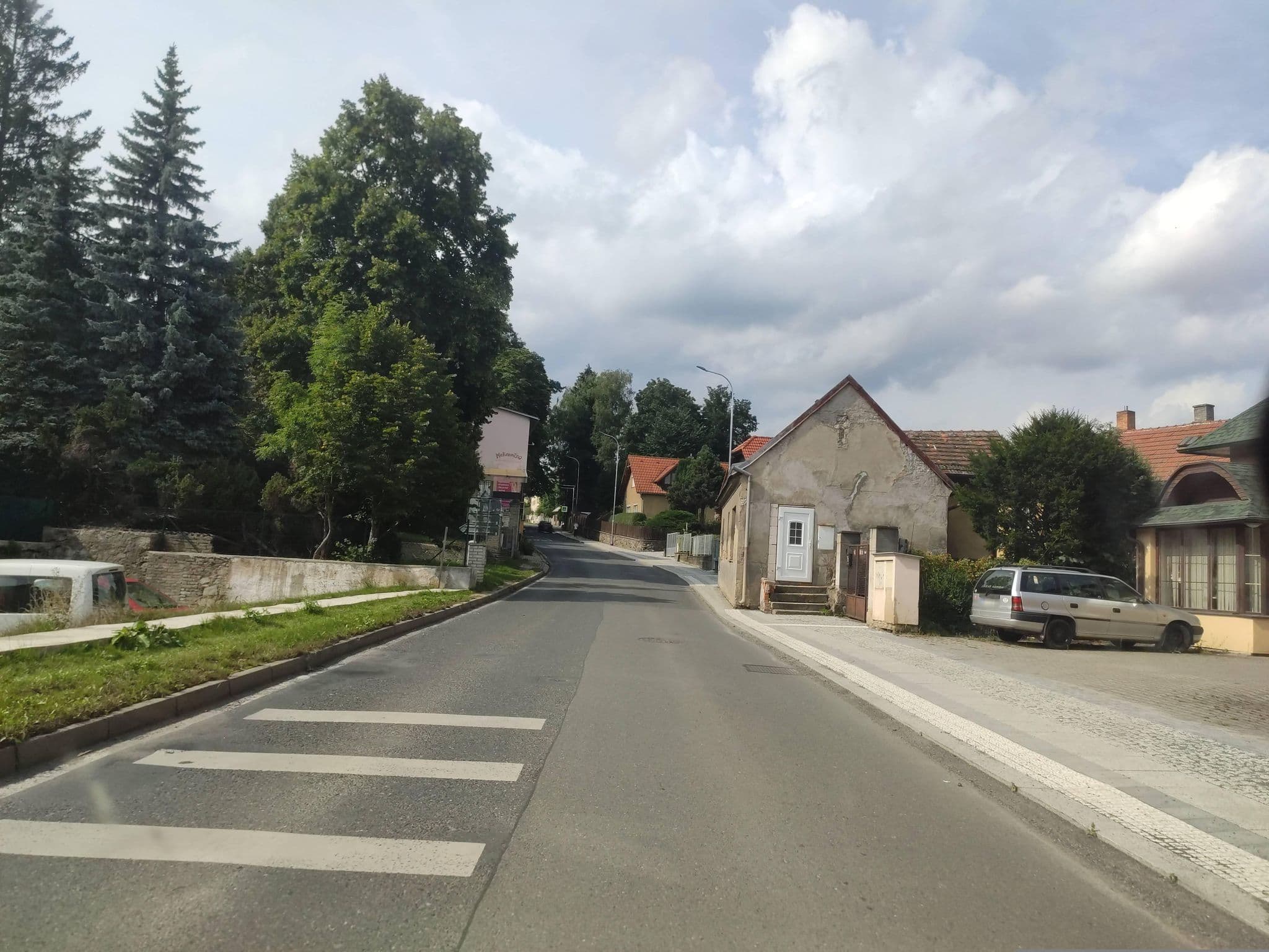 Street view near Alesso Design, Mnichovice — © martinpoljak (CC BY-SA · Mapillary)
