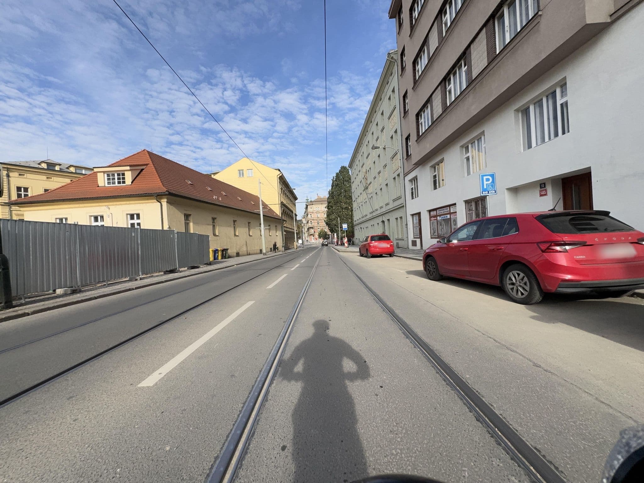 Street view near At Sofies, Vyšehrad — © ondrejlopatka (CC BY-SA · Mapillary)