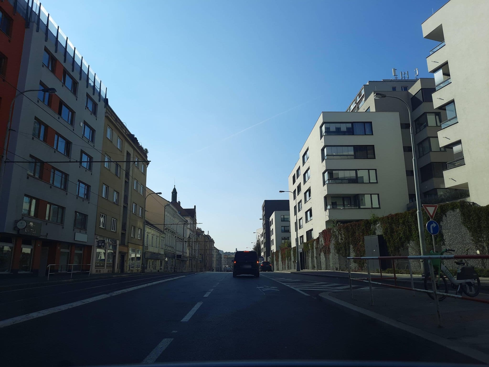 Street view near Atelier Centrum, Košíře — © ondrejlopatka (CC BY-SA · Mapillary)