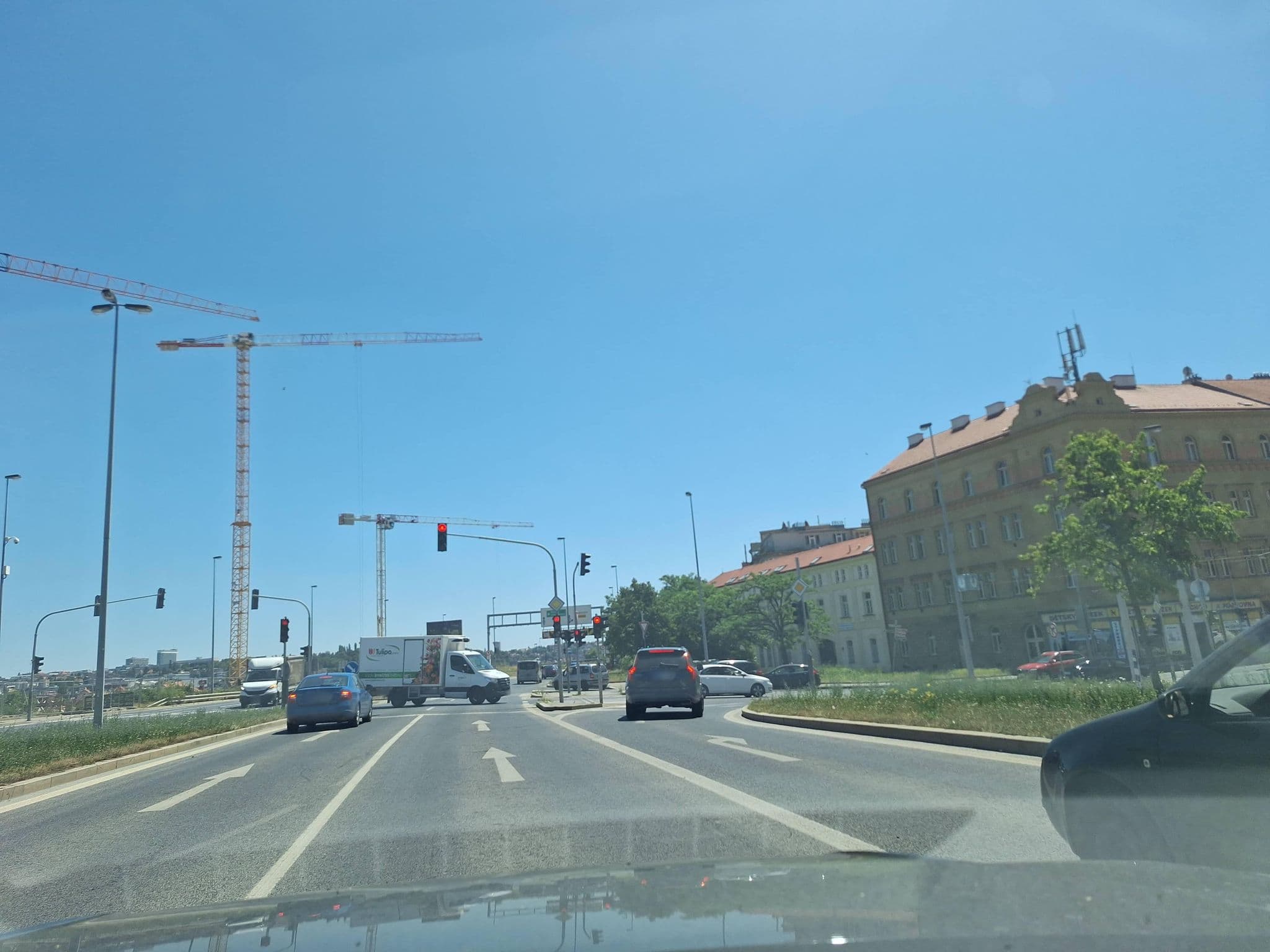 Street view near iPrague apartments, Vyšehrad — © gob (CC BY-SA · Mapillary)