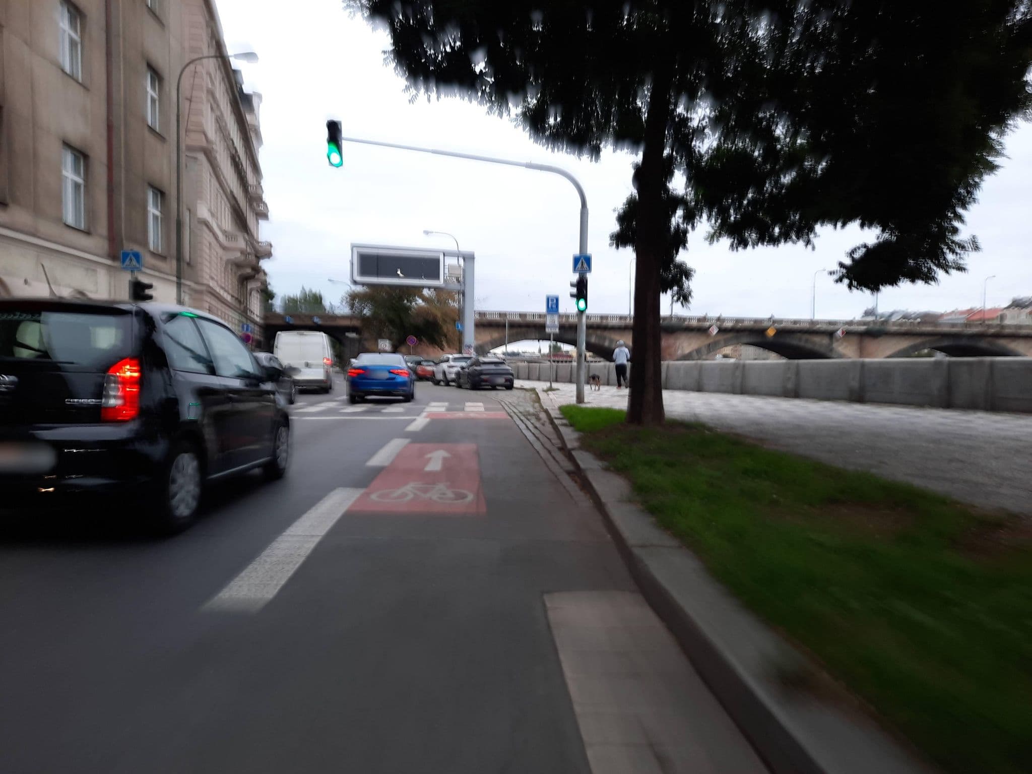 Street view near PVH Charming Flats Horejsi Nabrezi, Smíchov — © ondrejlopatka (CC BY-SA · Mapillary)