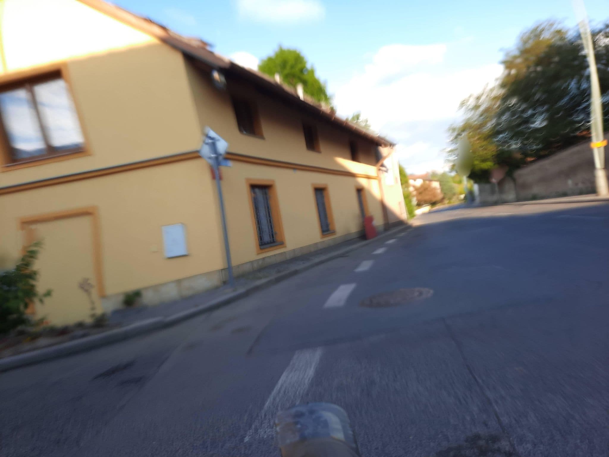 Street view near Penzion Na Statku, Hlubočepy — © ondrejlopatka (CC BY-SA · Mapillary)