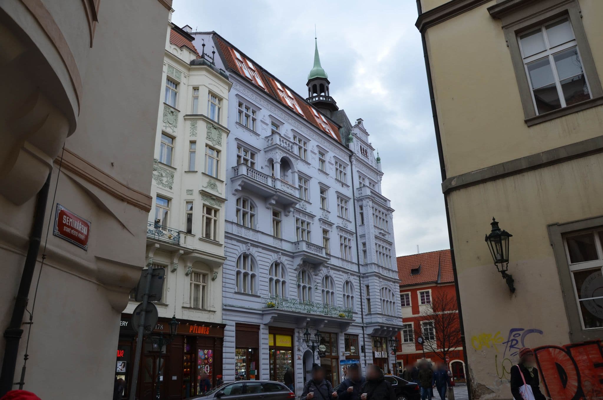 Street view near U Zlate Studny, Prague — © pbb (CC BY-SA · Mapillary)