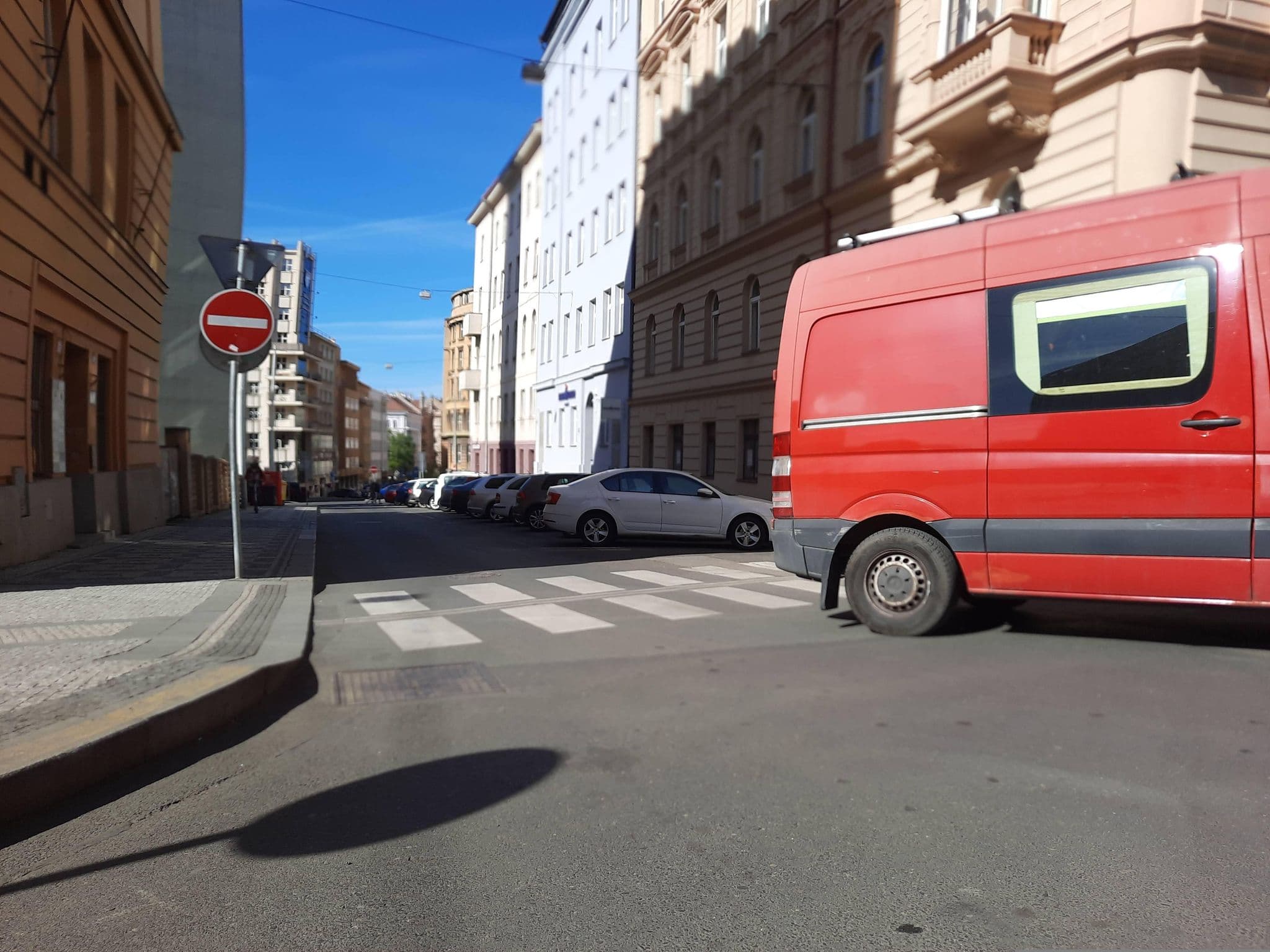 Street view near JustPrague Apartment, Královské Vinohrady — © ondrejlopatka (CC BY-SA · Mapillary)