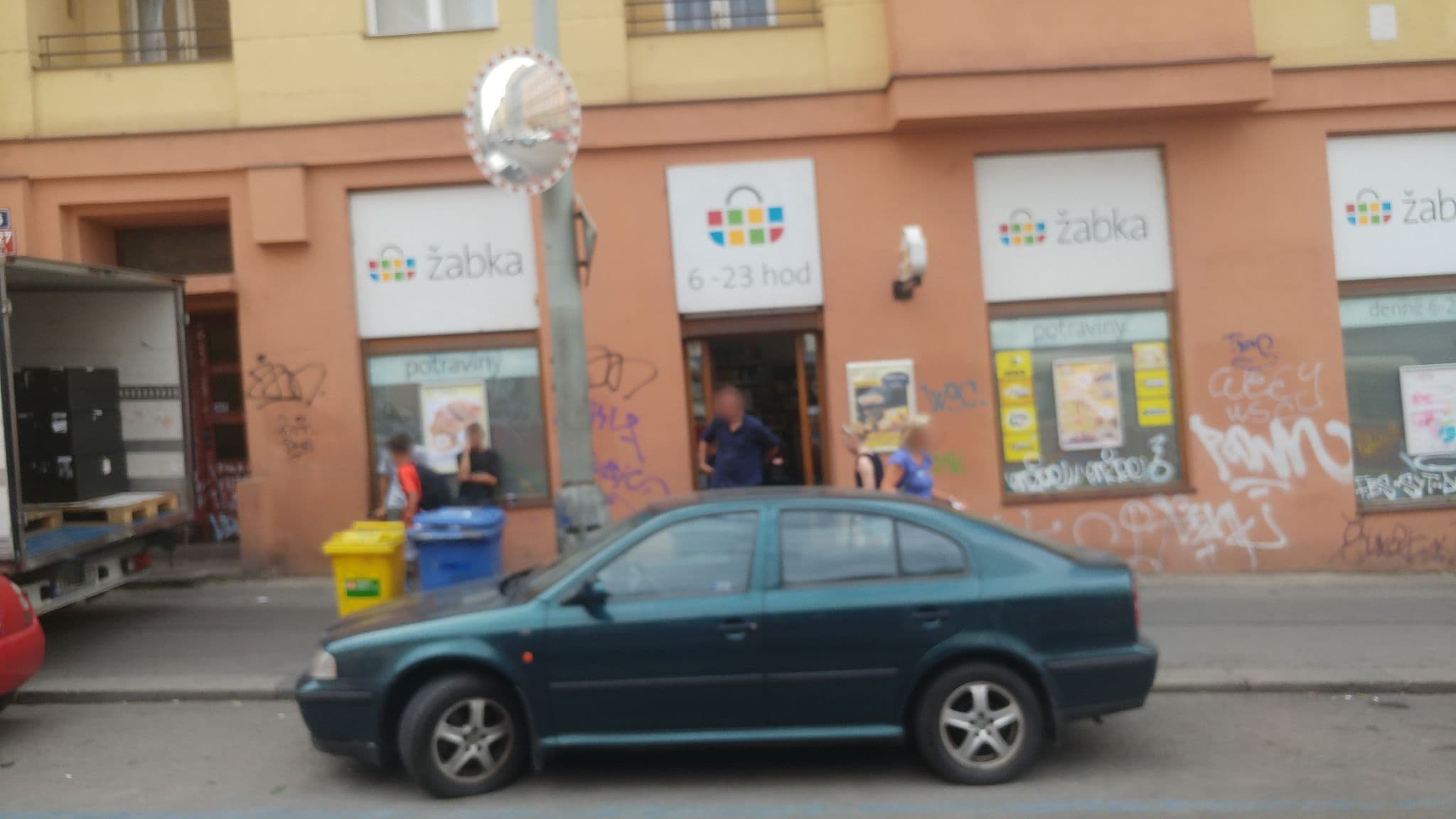 Street view near Optimus Apartment, Žižkov — © pbb (CC BY-SA · Mapillary)