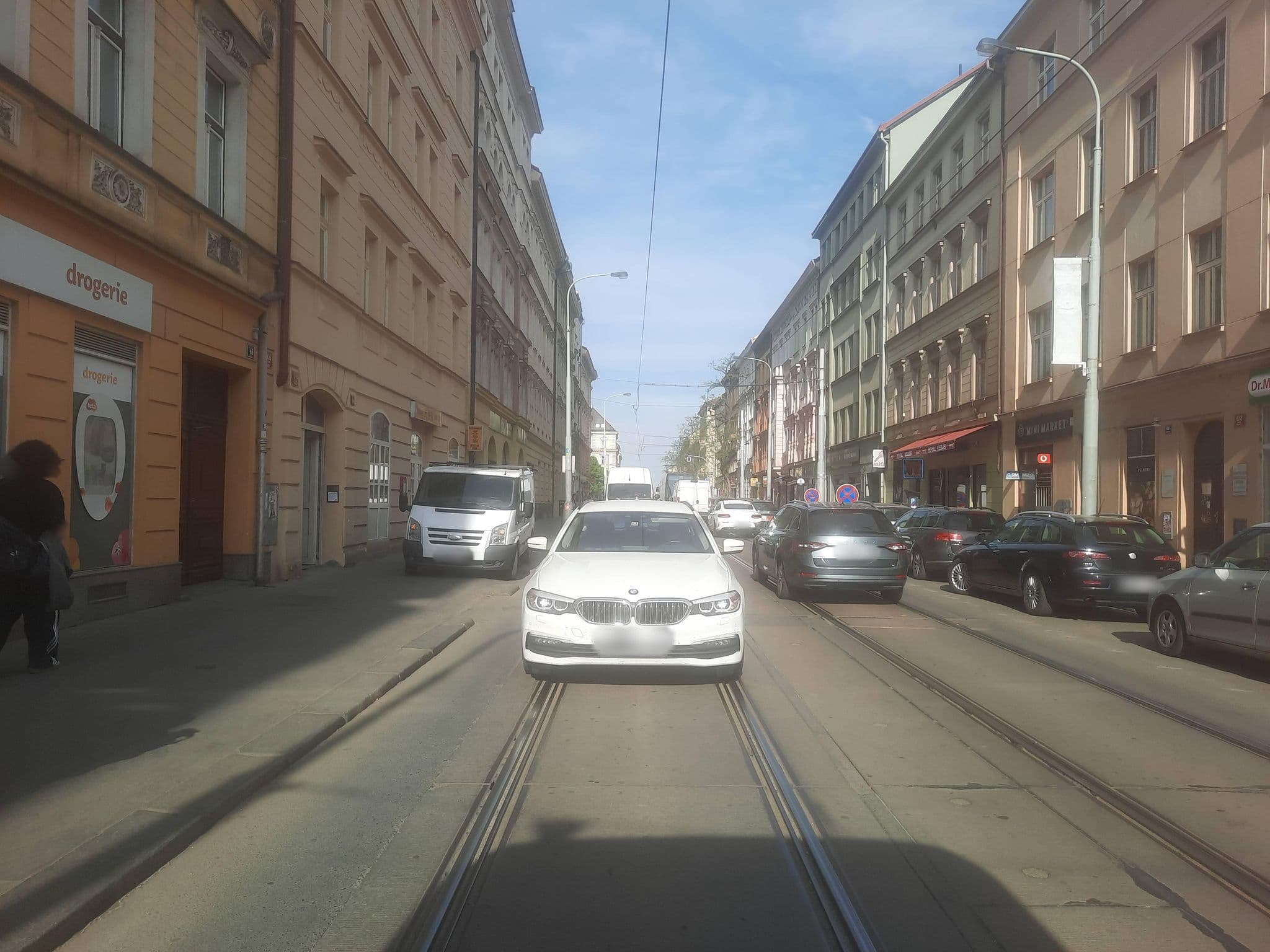 Street view near Friendly House,Green Room, Žižkov — © ondrejlopatka (CC BY-SA · Mapillary)