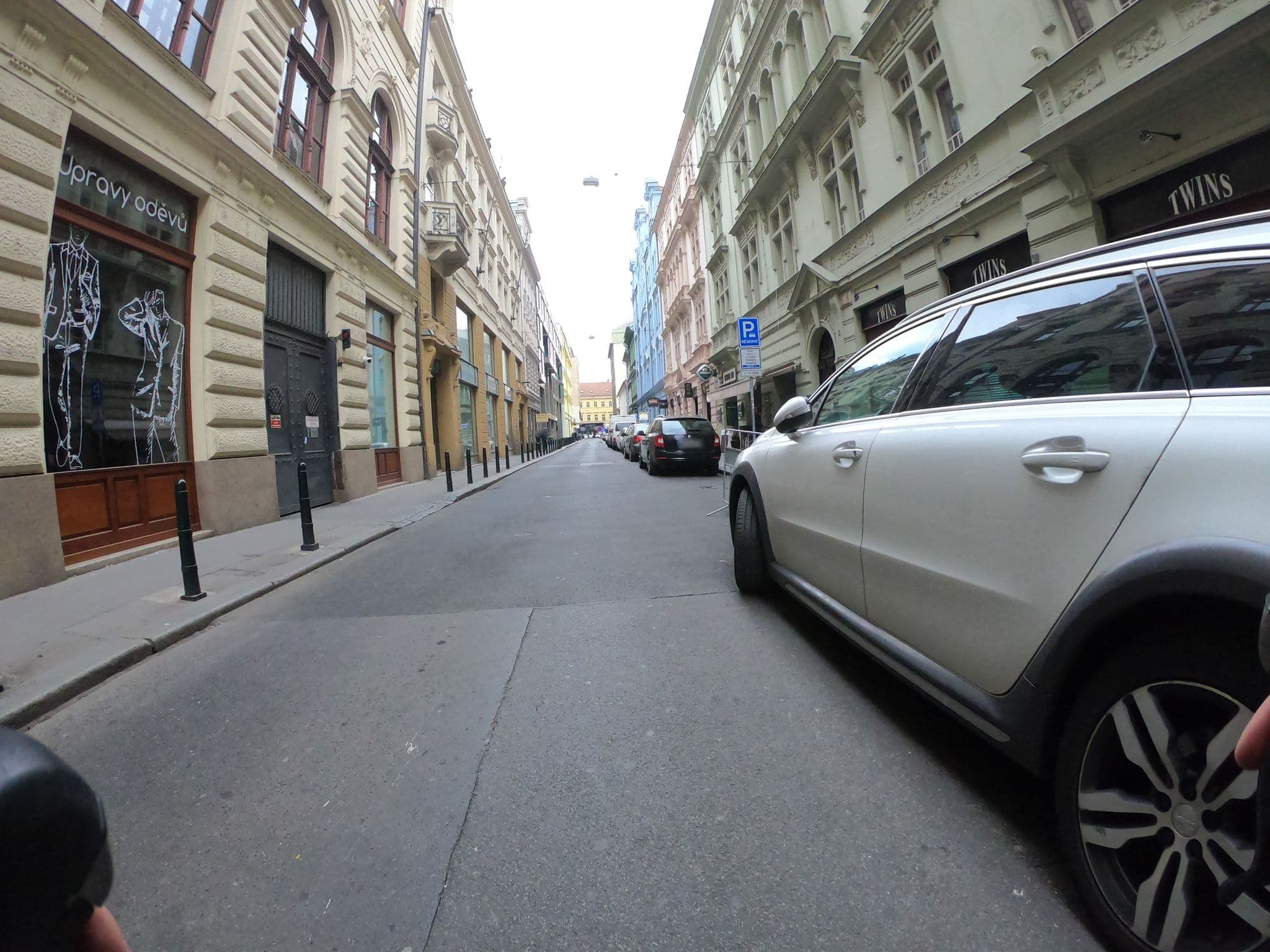 Street view near Praha Holic 민박, Prague — © tobiaso (CC BY-SA · Mapillary)