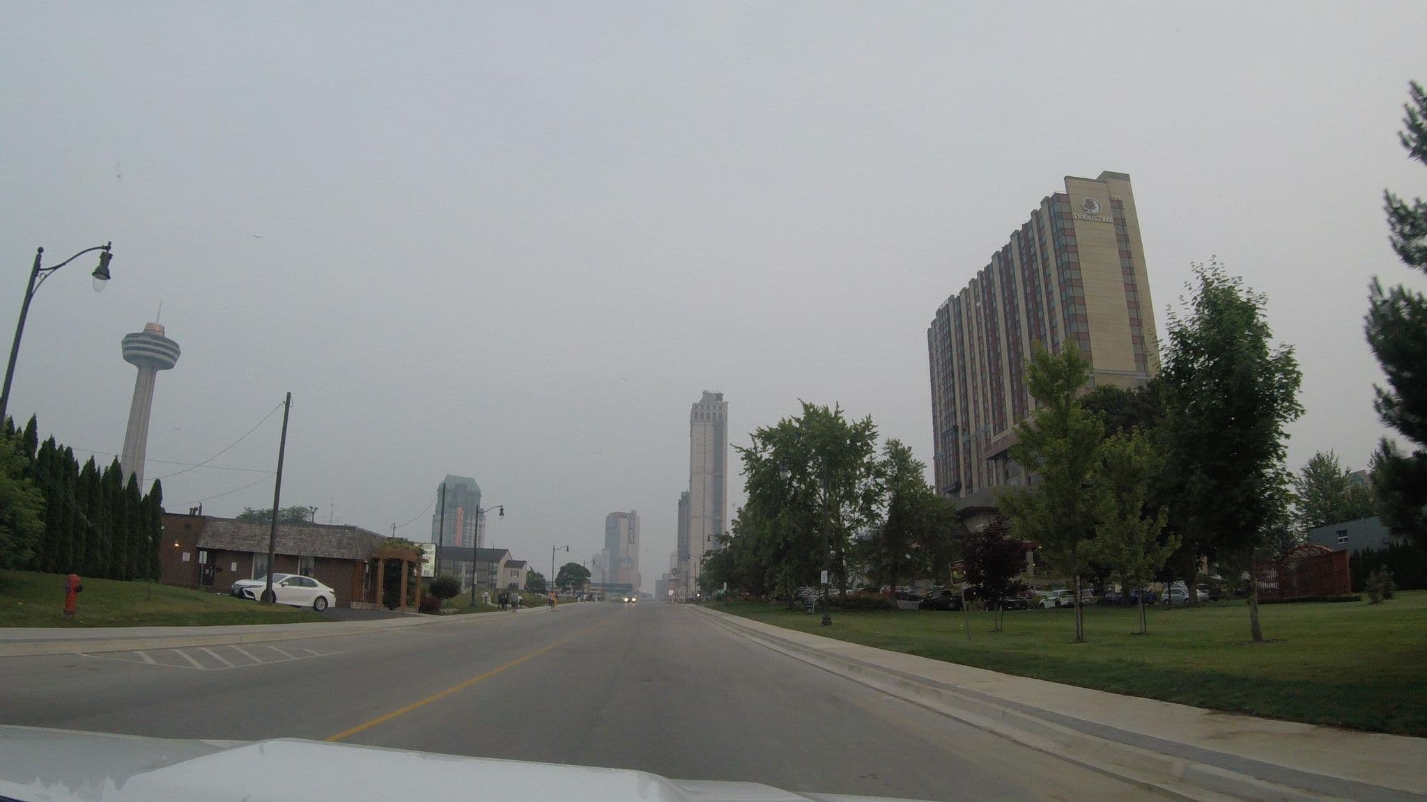 Street view near Fairway Inn, Niagara Falls — © raveneye (CC BY-SA · Mapillary)