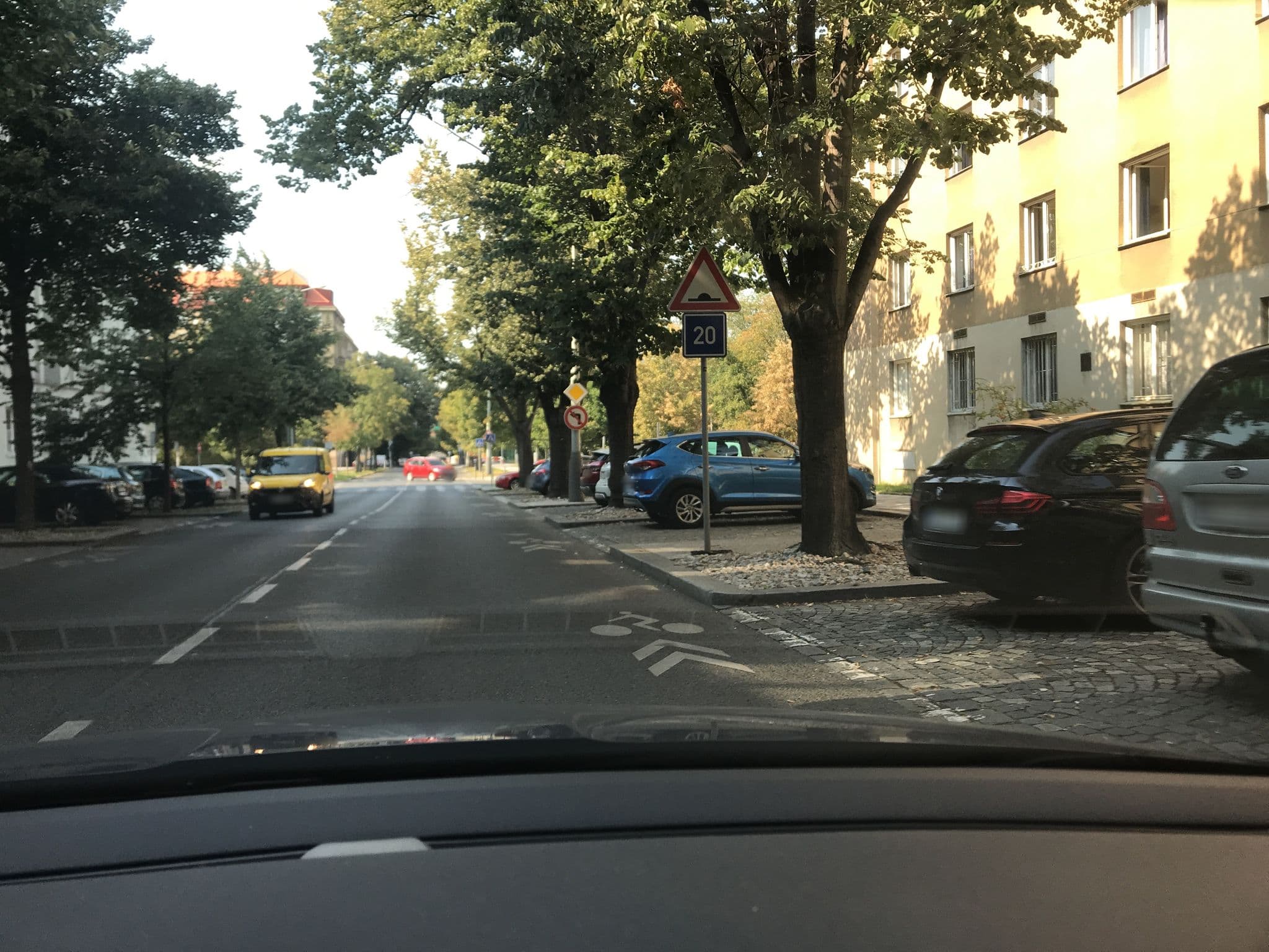 Street view near Hostel Bubenec, Dejvice — © atze777 (CC BY-SA · Mapillary)