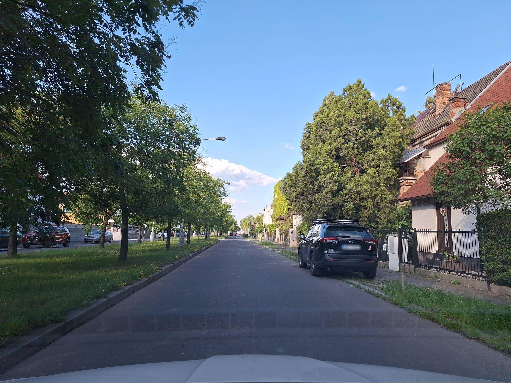 Street view near Penzion Spořilov, Michle — © gob (CC BY-SA · Mapillary)