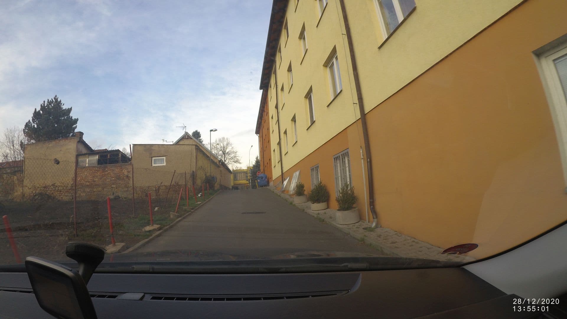 Street view near Romantické Víkendy, Šestajovice — © bifurk (CC BY-SA · Mapillary)