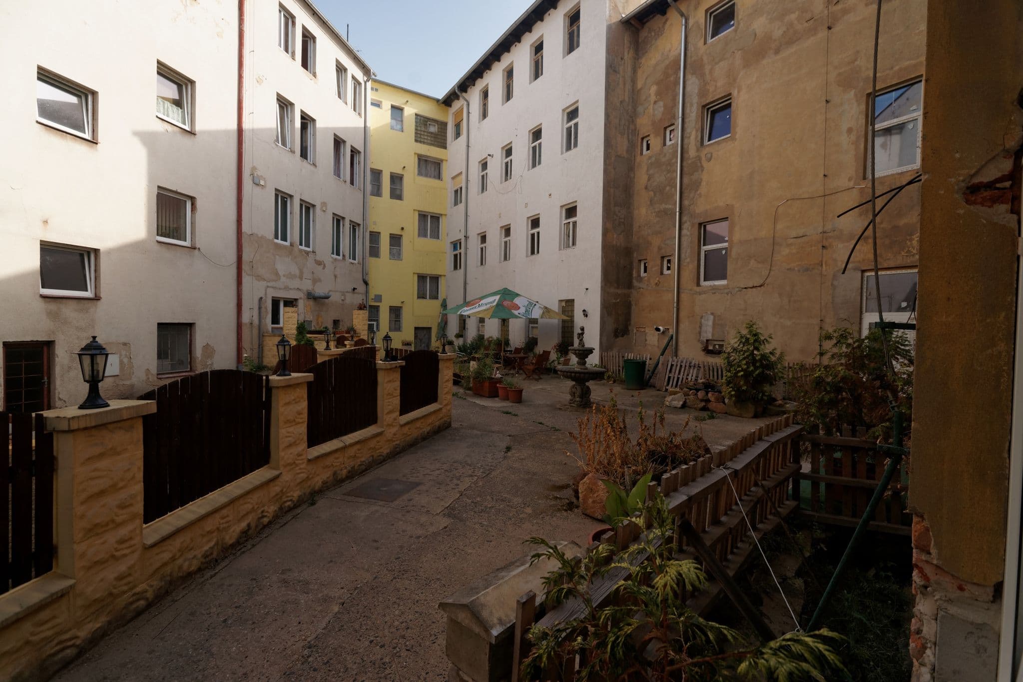 Street view near Saraya Wellness a Penzion, Teplice — © txllxt (CC BY-SA · Mapillary)