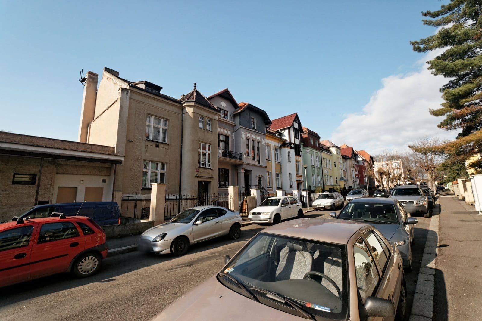 Street view near Apartmány Třináctka Teplice, Teplice — © txllxt (CC BY-SA · Mapillary)