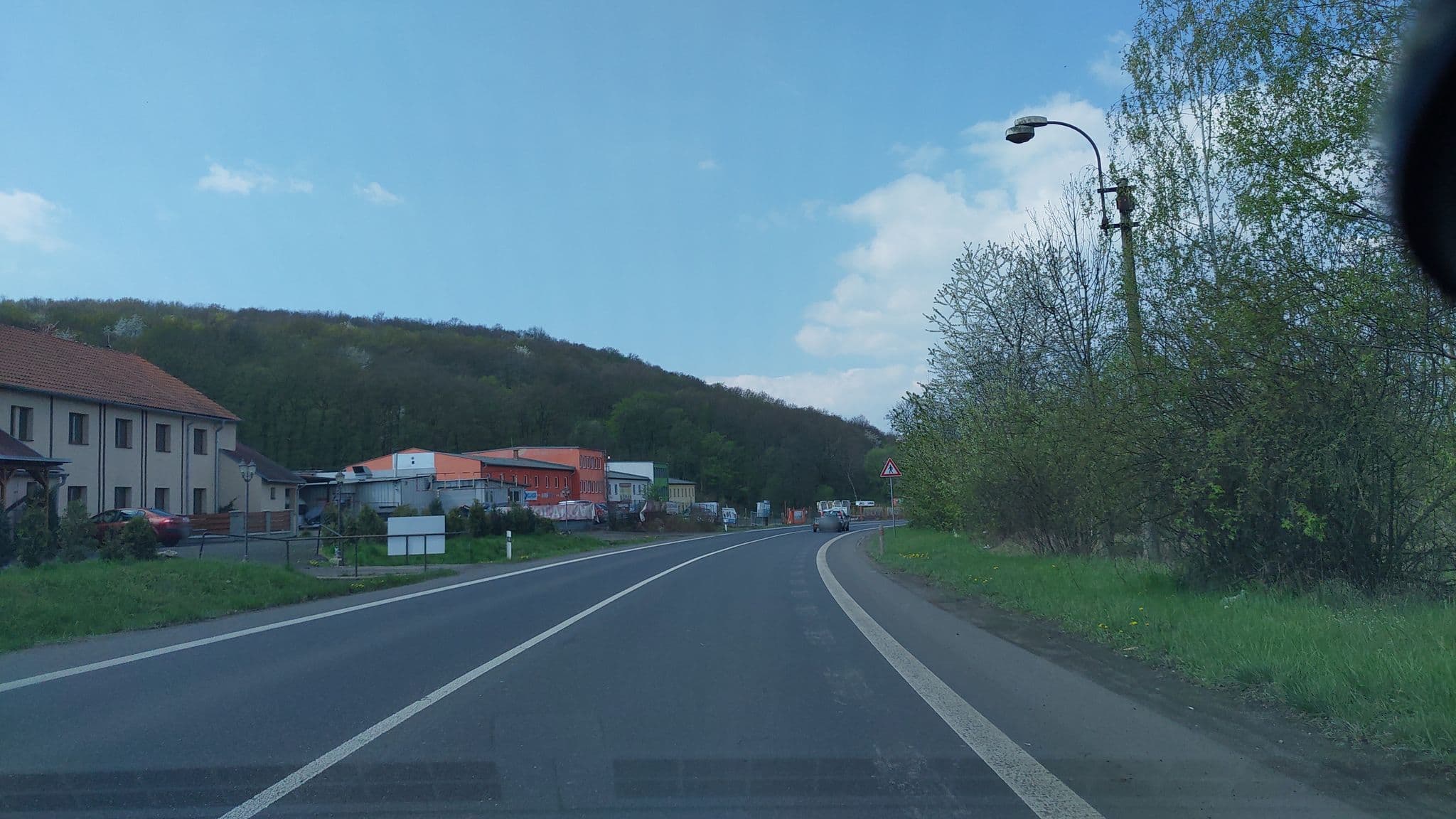 Street view near Penzion Úžín, Chlumec — © ondrejsuchy (CC BY-SA · Mapillary)