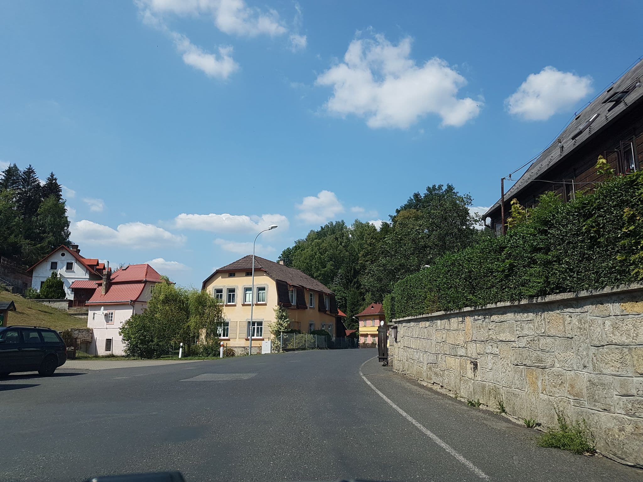 Street view near Penzion Dřevák, Česká Kamenice — © it_s_so_funny (CC BY-SA · Mapillary)