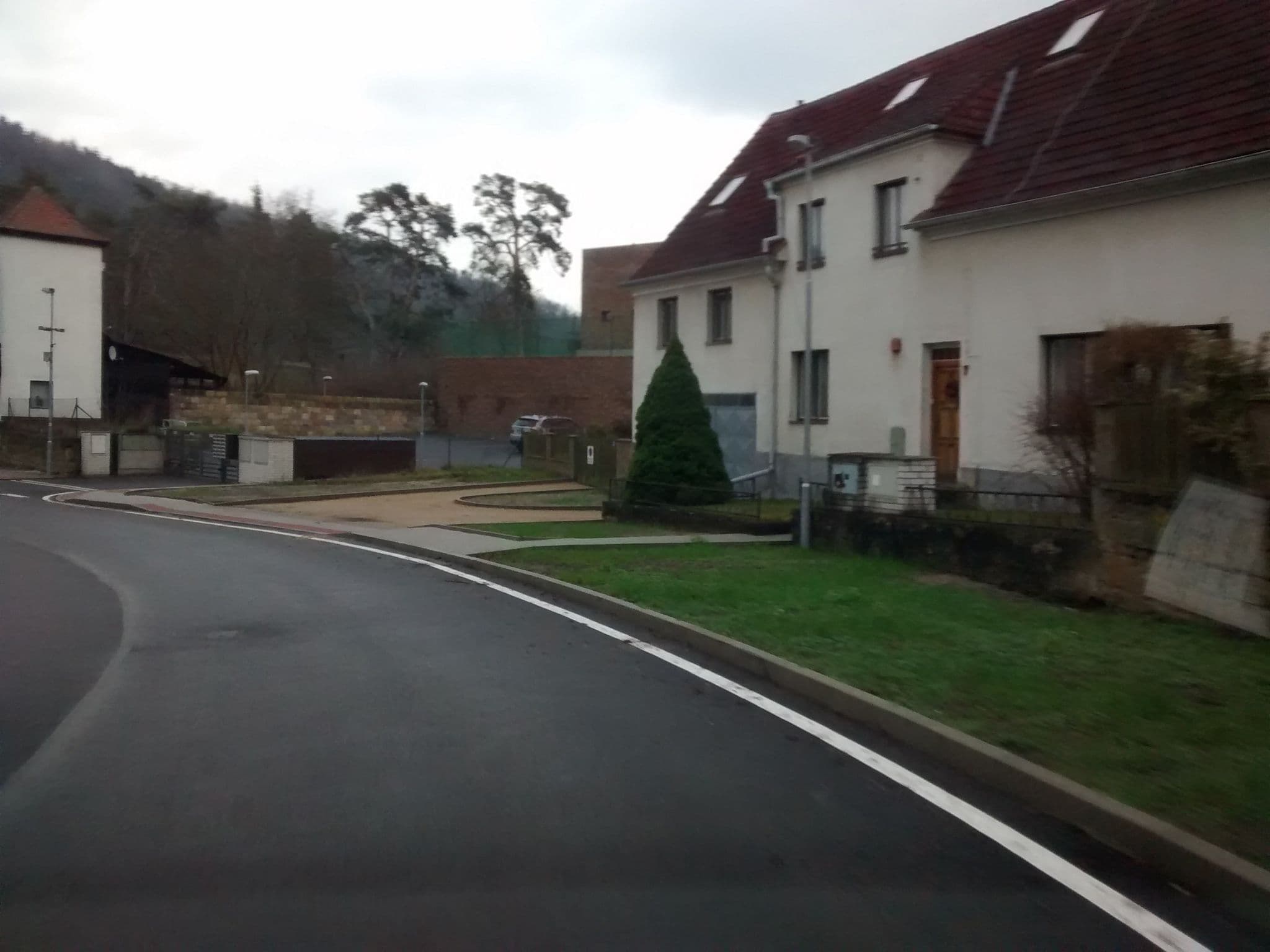 Street view near lakepark residence, Doksy — © jackhat (CC BY-SA · Mapillary)